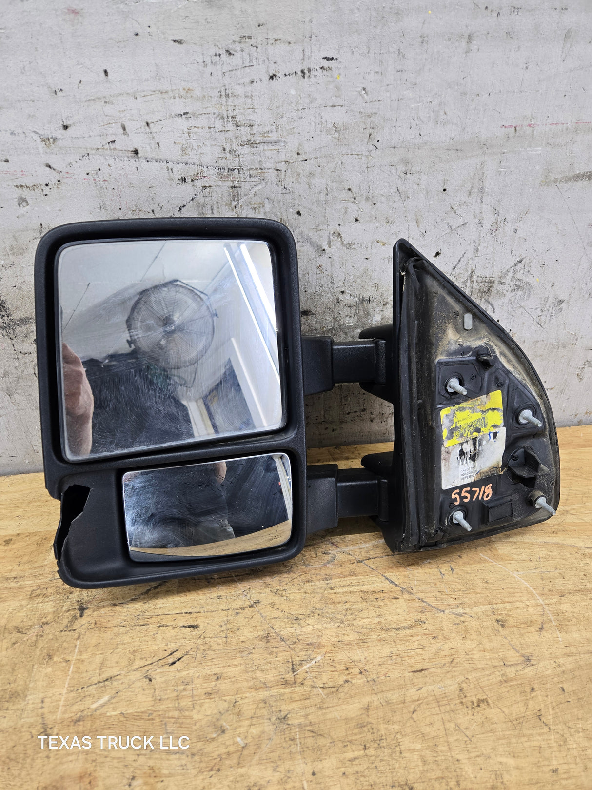 2008-2016 Ford Super Duty F250 F350 F450 F550 LH Driver Side Manual Towing Mirror OEM