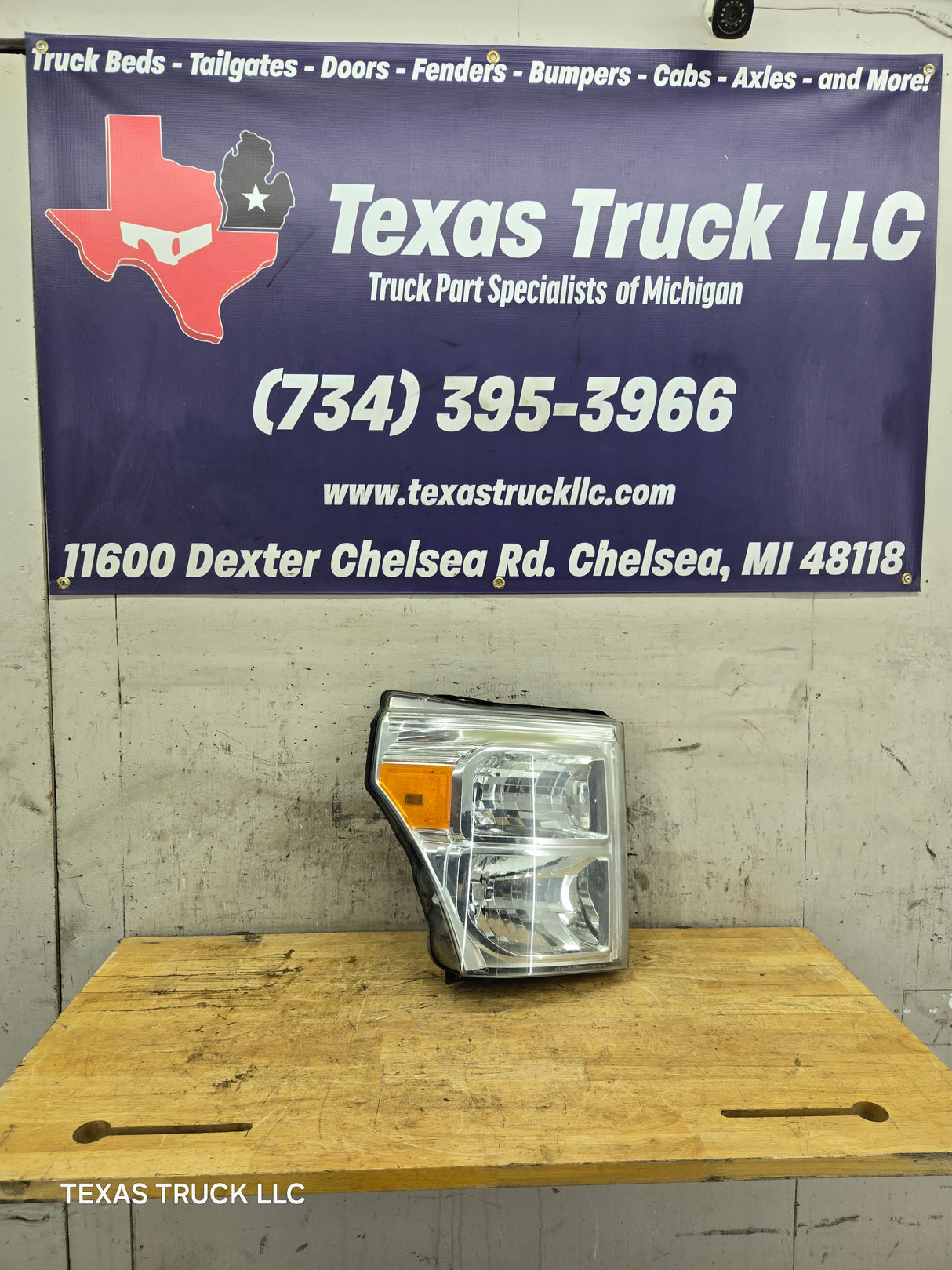 2011-2016 Ford Super Duty F250 F350 F450 F550 RH Passenger Side Headlight BC34-13005-A 6.7L Power Stroke 6.2L