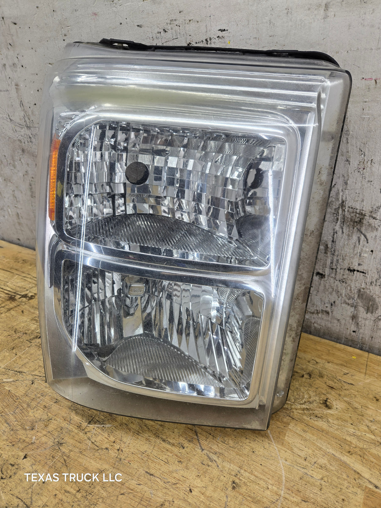 2011-2016 Ford Super Duty F250 F350 F450 F550 RH Passenger Side Headlight BC34-13005-A 6.7L Power Stroke 6.2L