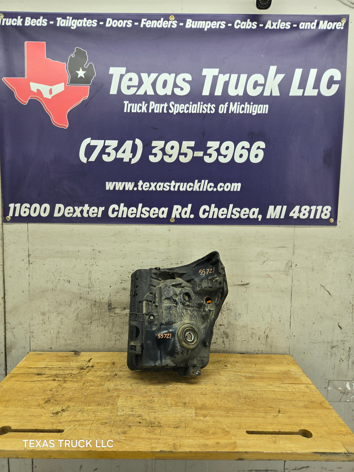 2011-2016 Ford Super Duty F250 F350 F450 F550 RH Passenger Side Headlight BC34-13005-A 6.7L Power Stroke 6.2L