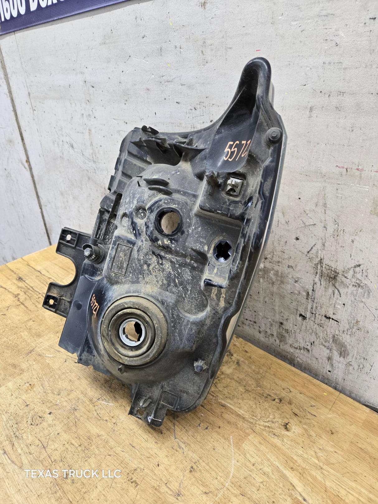 2011-2016 Ford Super Duty F250 F350 F450 F550 RH Passenger Side Headlight BC34-13005-A 6.7L Power Stroke 6.2L