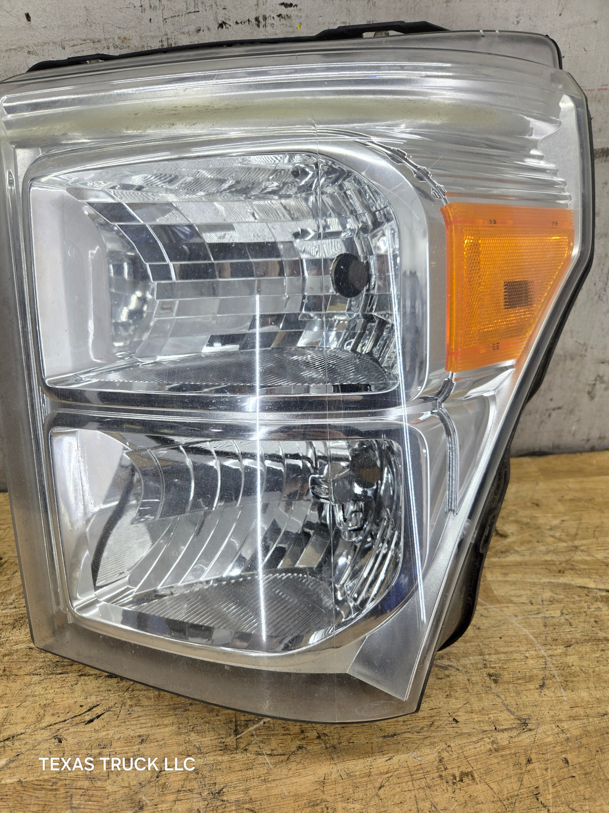 2011-2016 Ford Super Duty F250 F350 F450 F550 LH Driver Side Headlight BC34-13006-A 6.7L Power Stroke 6.2L Gas