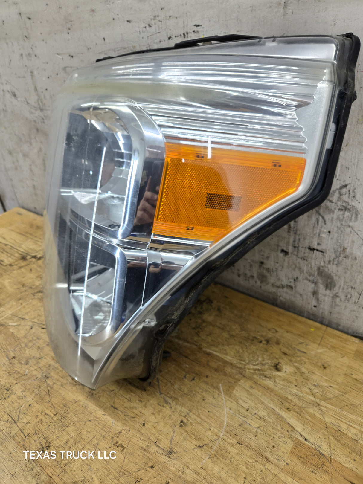 2011-2016 Ford Super Duty F250 F350 F450 F550 LH Driver Side Headlight BC34-13006-A 6.7L Power Stroke 6.2L Gas