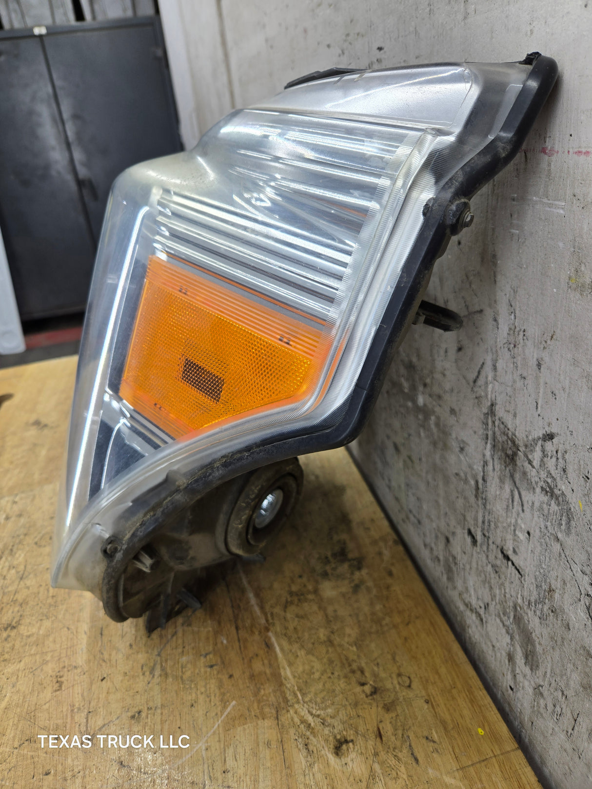 2011-2016 Ford Super Duty F250 F350 F450 F550 LH Driver Side Headlight BC34-13006-A 6.7L Power Stroke 6.2L Gas