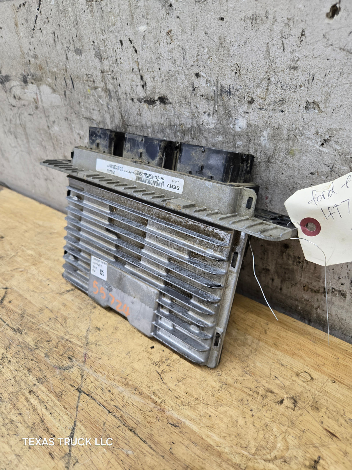 2015 Ford F250 F350 6.2L PCM SERV / BC3Z-12A650-FCNP