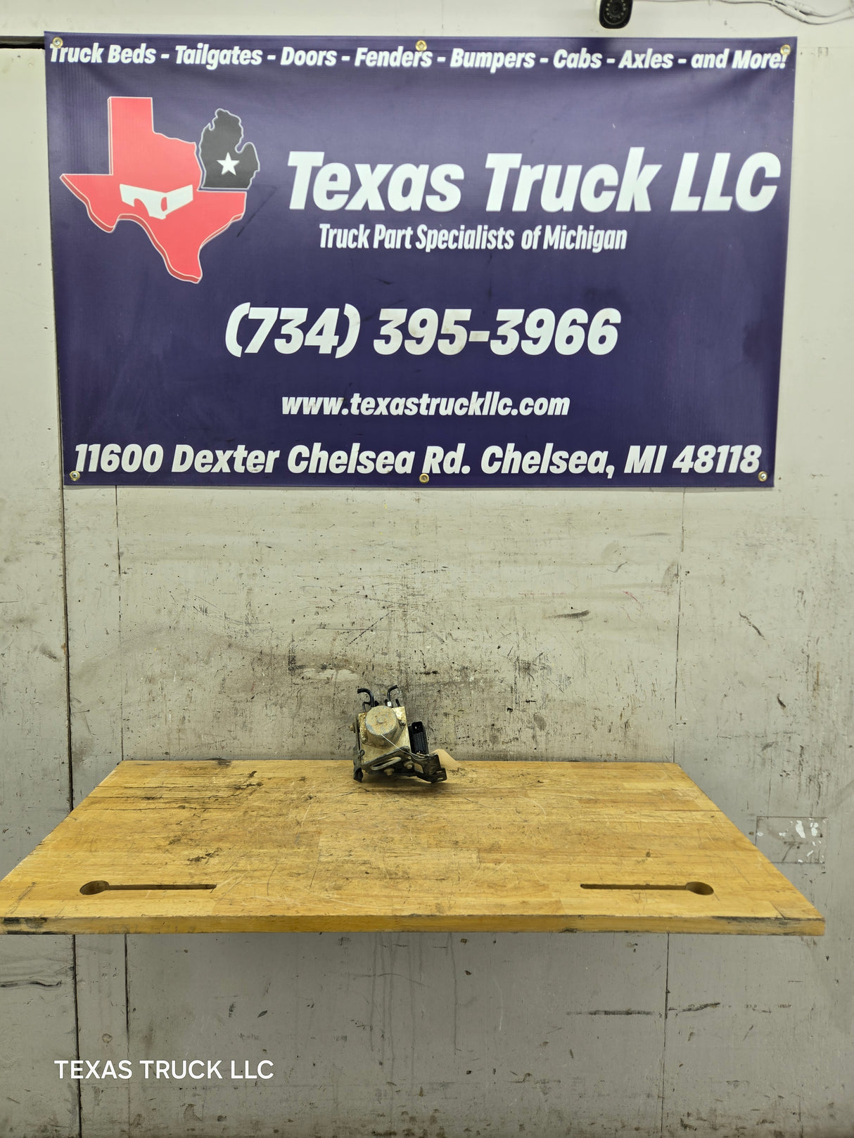 2014-2016 Ford Super Duty F250 F350 ABS Pump Module Control Assembly EC34-2C405-CB