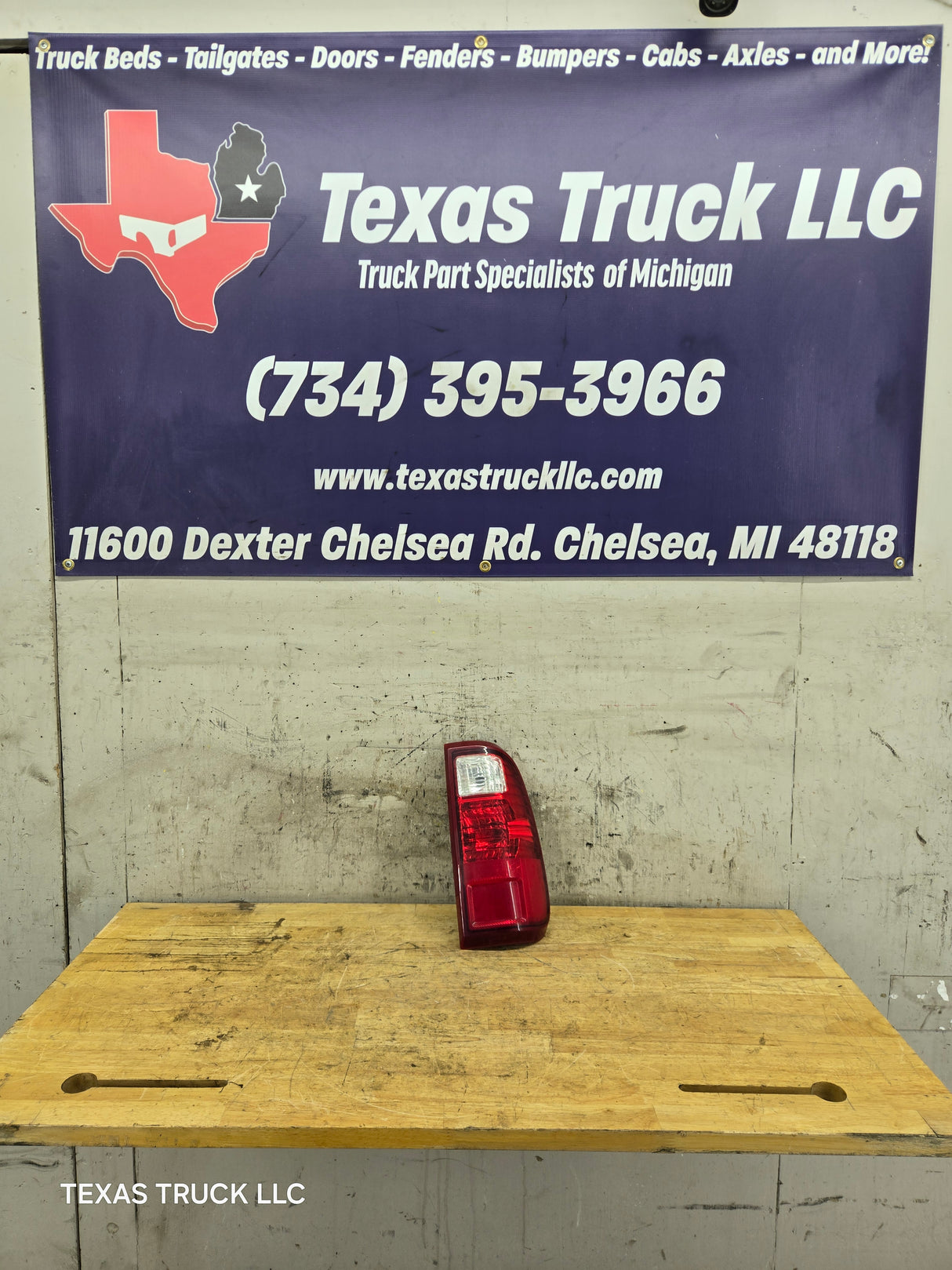 2008-2016 Ford Super Duty F250 F350 F450 F550 RH Passenger Side Tail Light