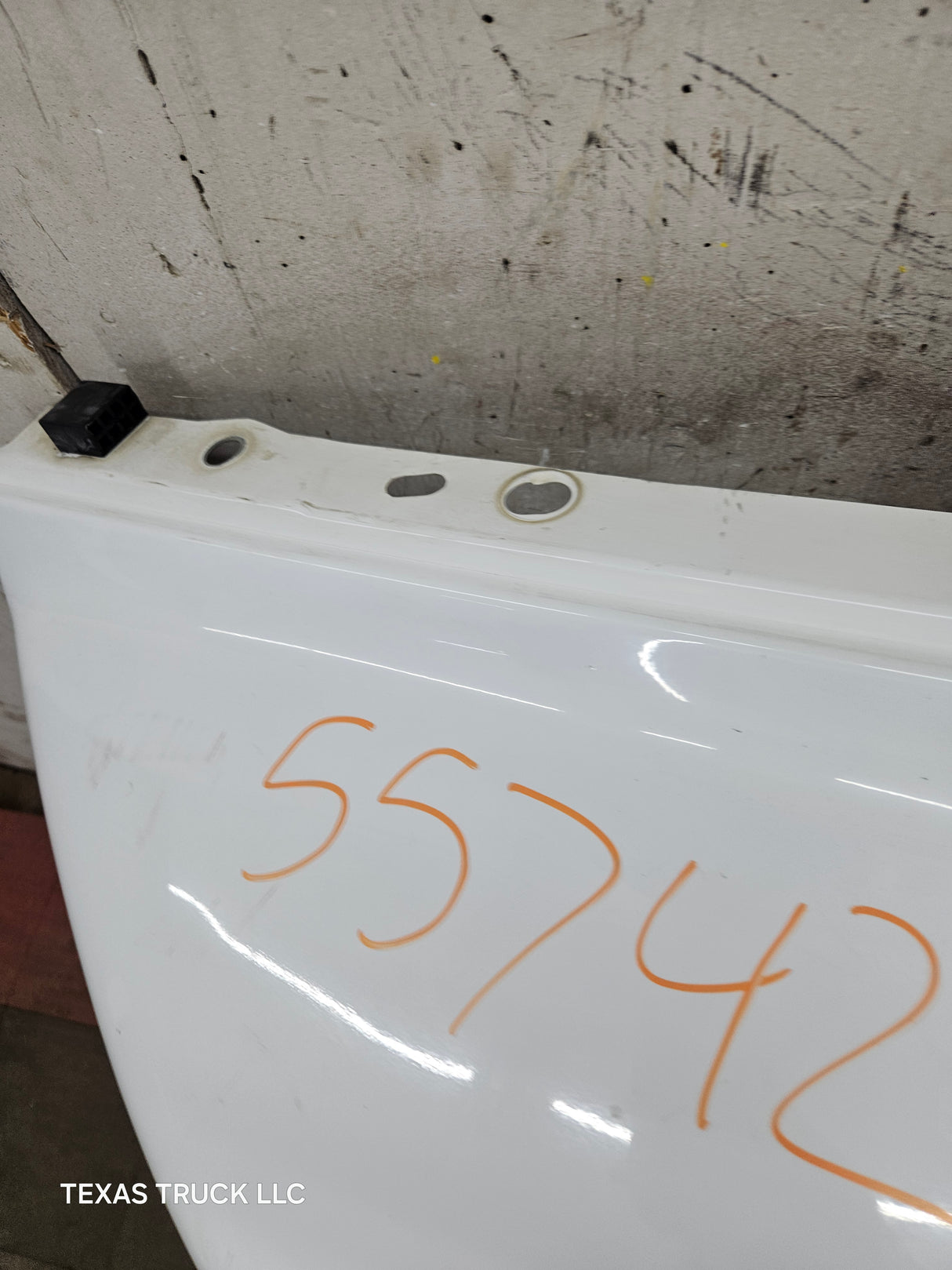 2003-2005 Dodge Ram 3rd Gen 1500 2500 3500 LH Driver Side Fender - White