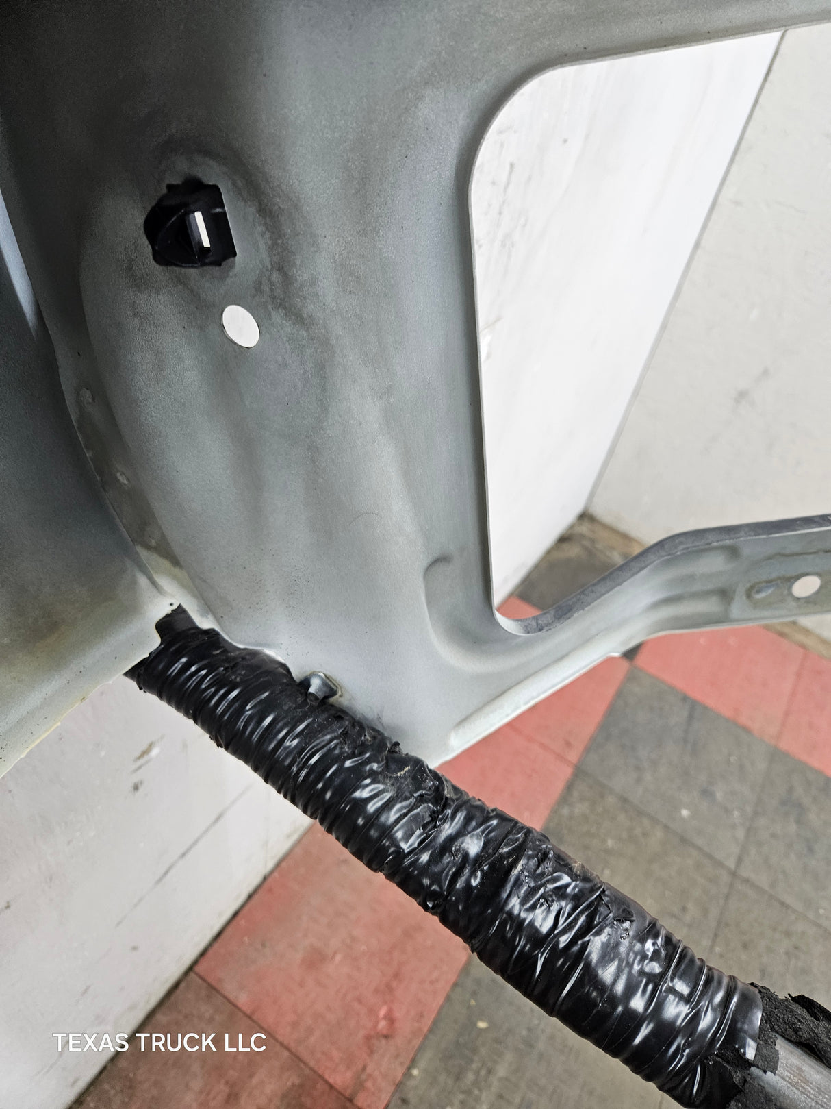 2003-2005 Dodge Ram 3rd Gen 1500 2500 3500 LH Driver Side Fender - White