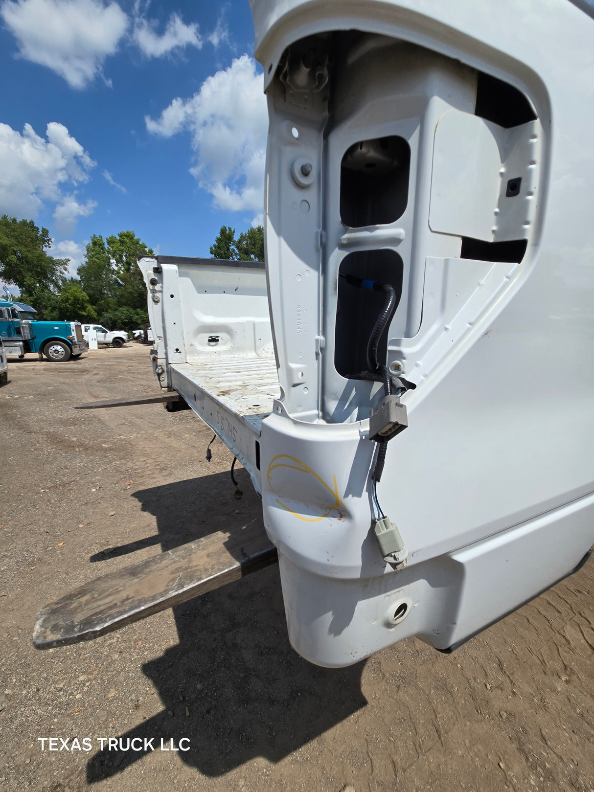 2009-2014 Ford F150 6' 6" Short Truck Bed - White