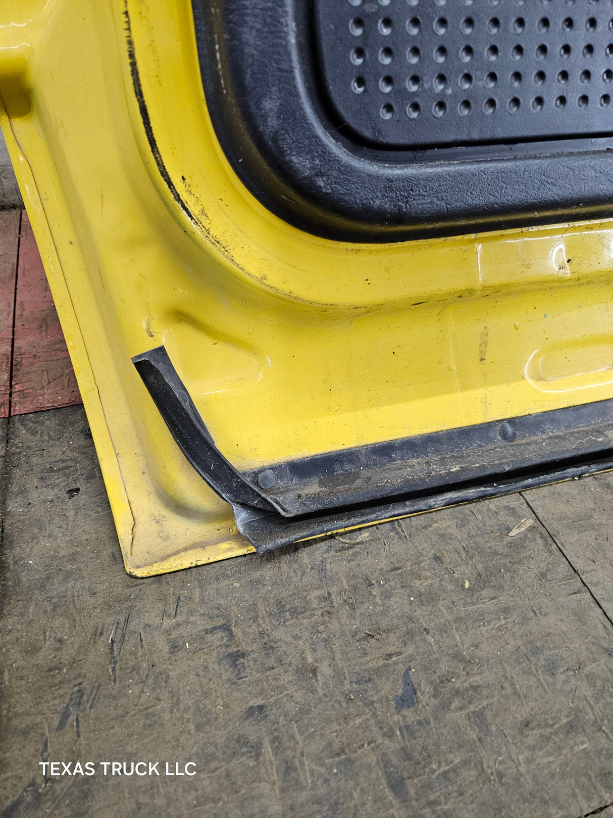 2003-2008 Dodge Ram 3rd Gen RH Passenger Side Rear Quad Cab Crew Cab Door 1500 2500 3500 4500 5500 - Yellow