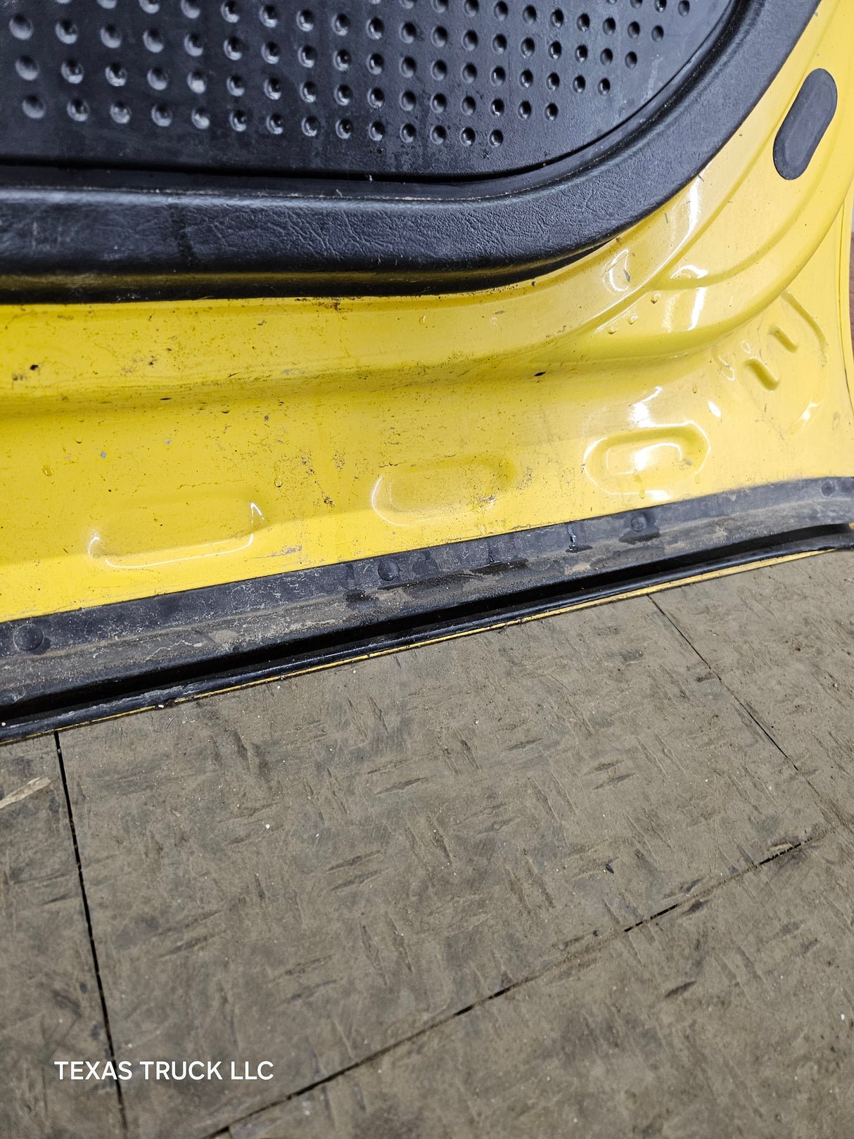 2003-2008 Dodge Ram 3rd Gen RH Passenger Side Rear Quad Cab Crew Cab Door 1500 2500 3500 4500 5500 - Yellow