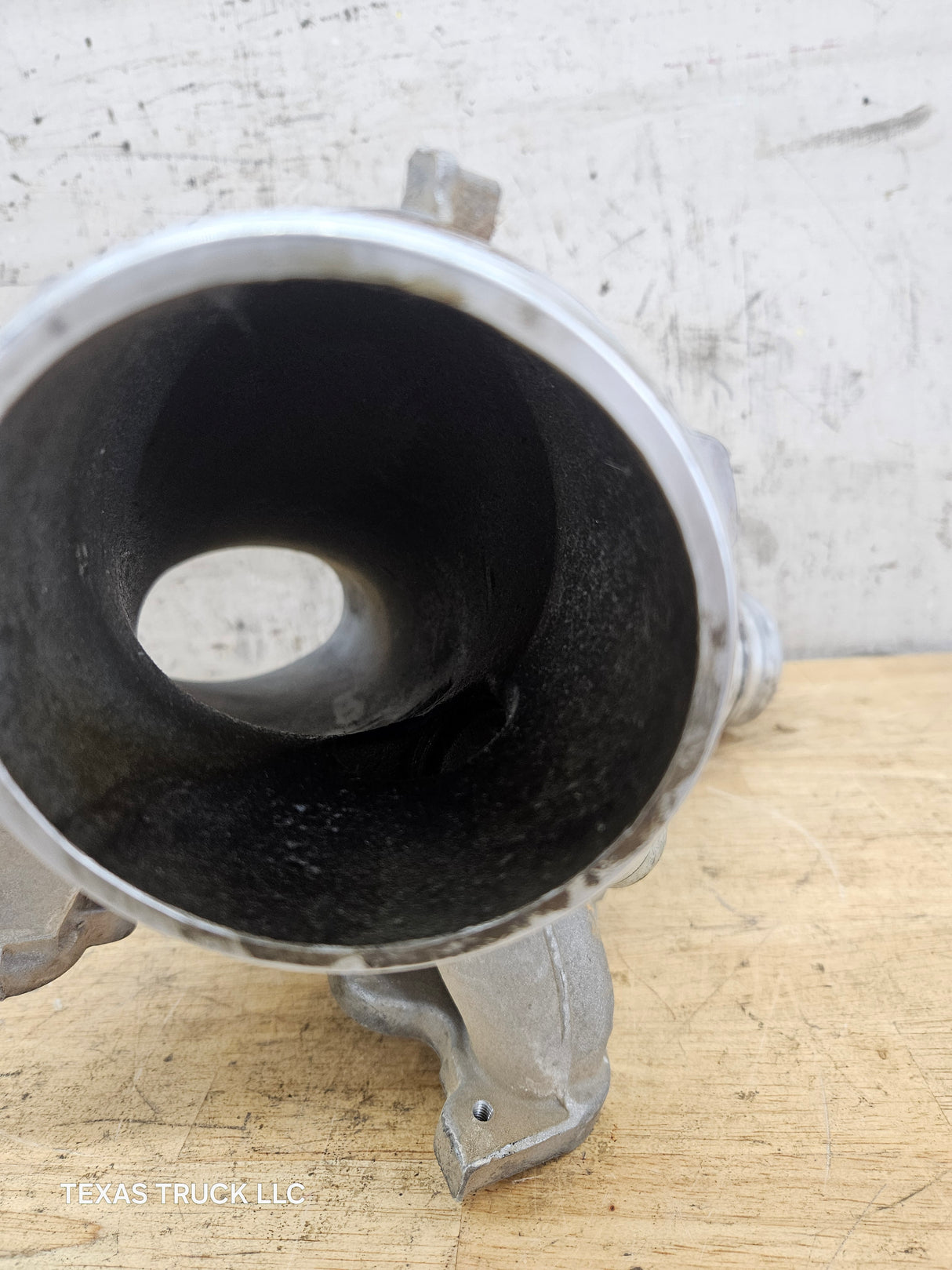 2011-2014 6.7L Power Stroke Lower Air Intake Manifold BC3Q-9K461-EB OEM