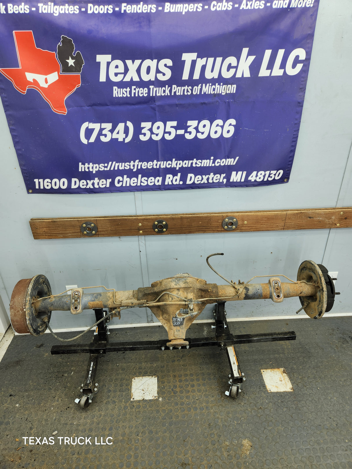 2000-2002 Dodge Ram 1500 3.55 Rear Axle 2nd Gen