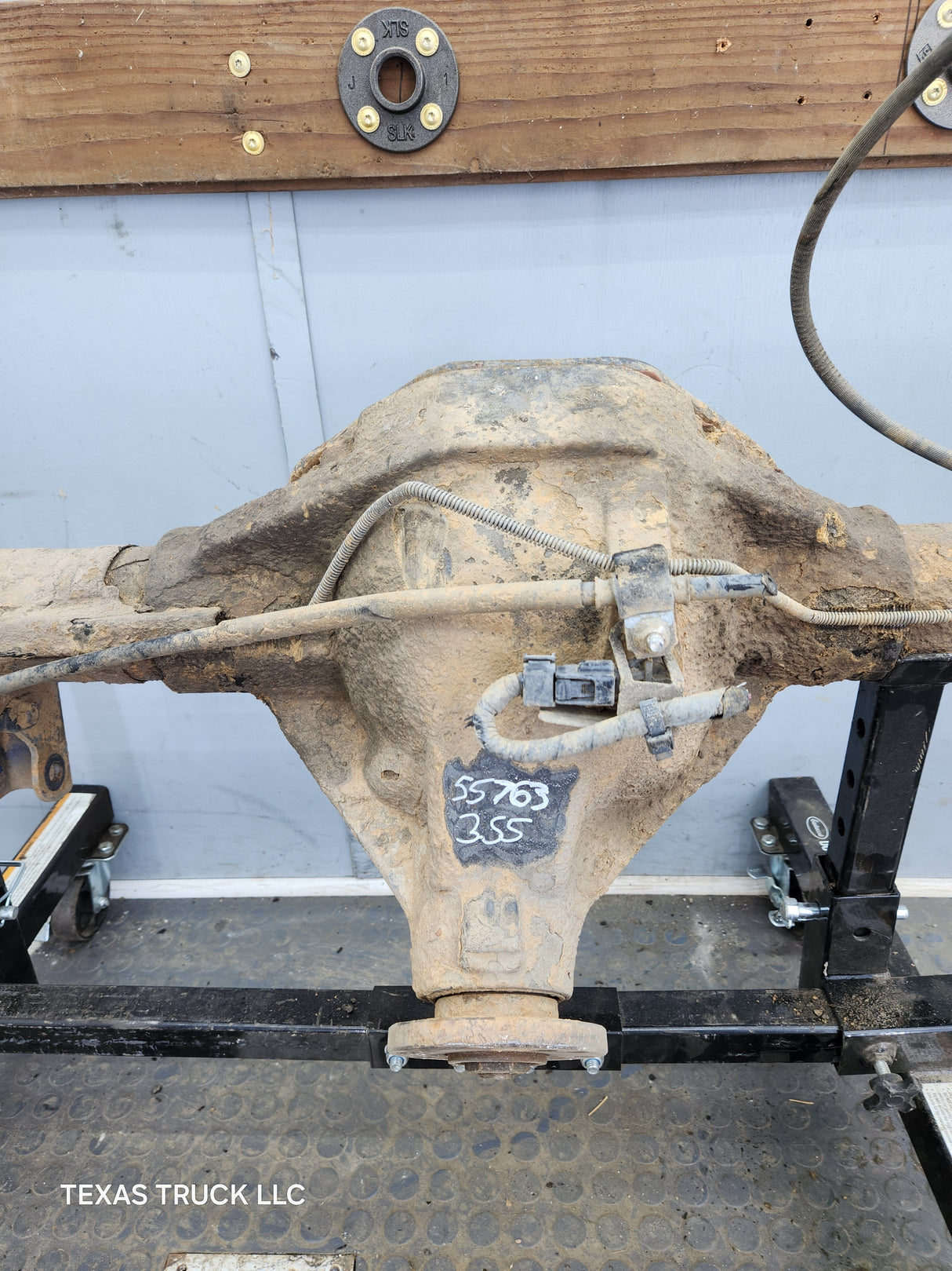 2000-2002 Dodge Ram 1500 3.55 Rear Axle 2nd Gen