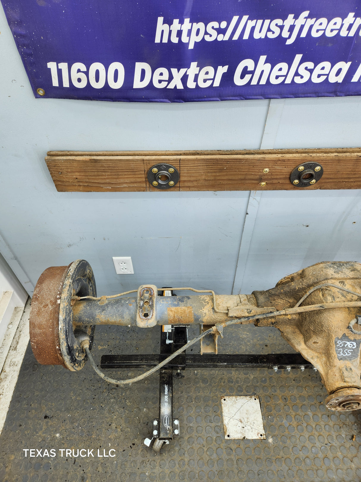 2000-2002 Dodge Ram 1500 3.55 Rear Axle 2nd Gen