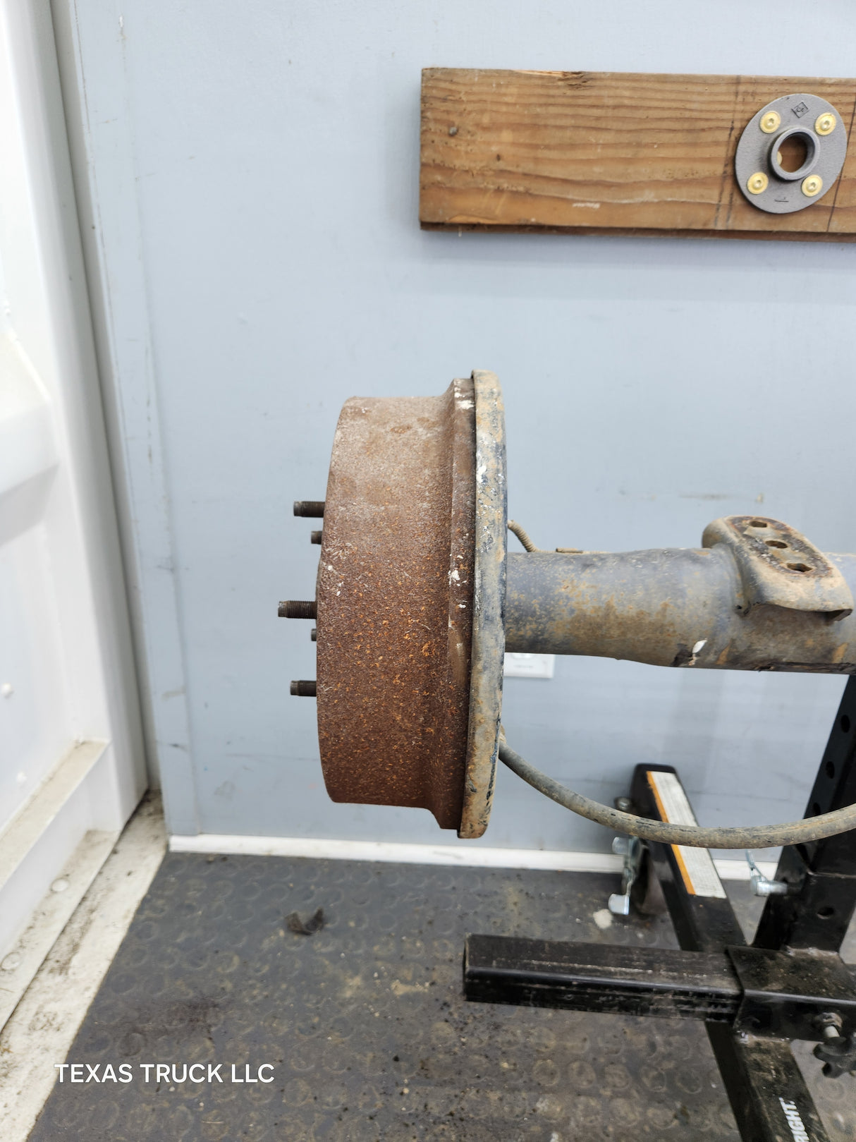 2000-2002 Dodge Ram 1500 3.55 Rear Axle 2nd Gen