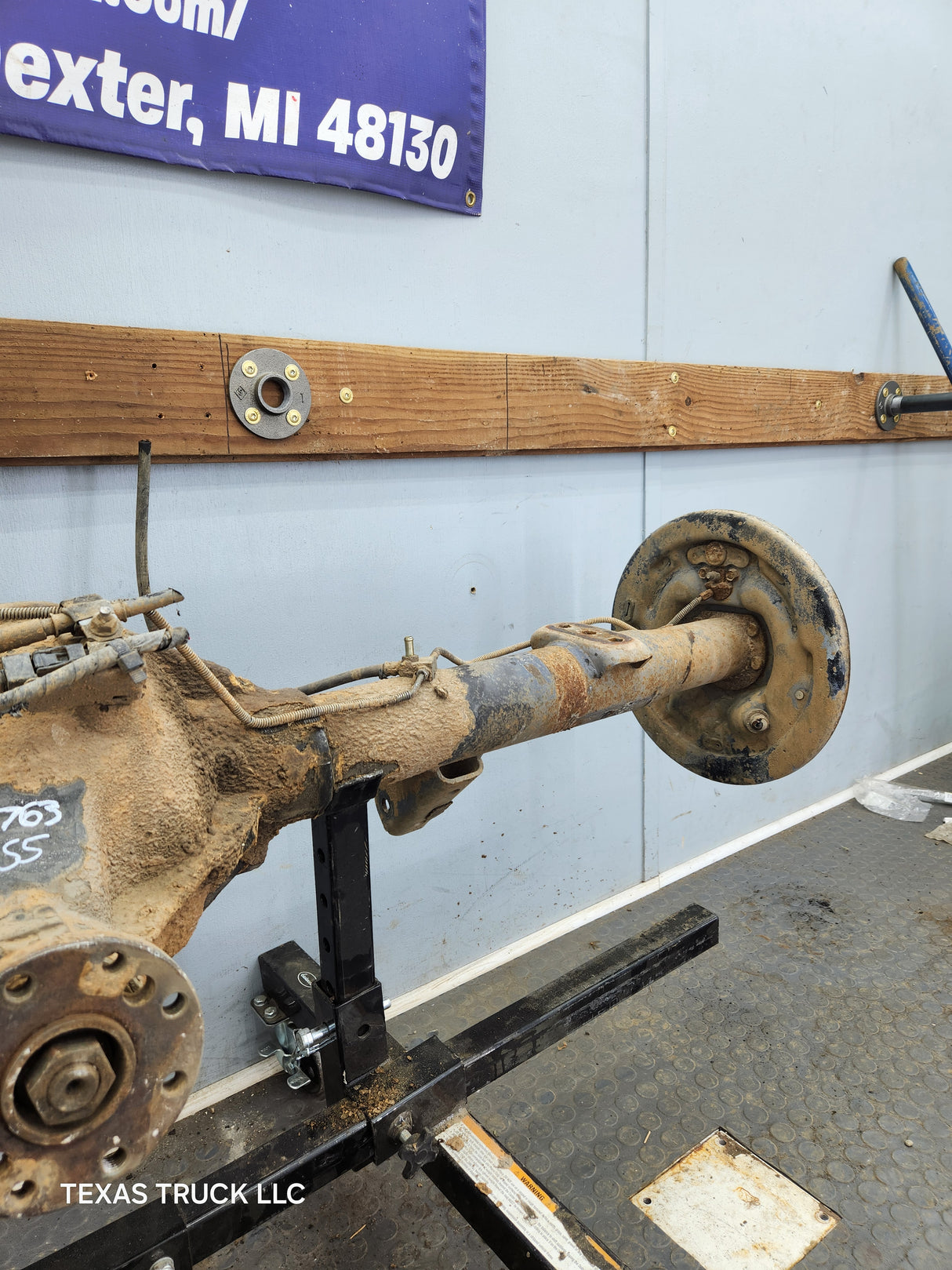 2000-2002 Dodge Ram 1500 3.55 Rear Axle 2nd Gen