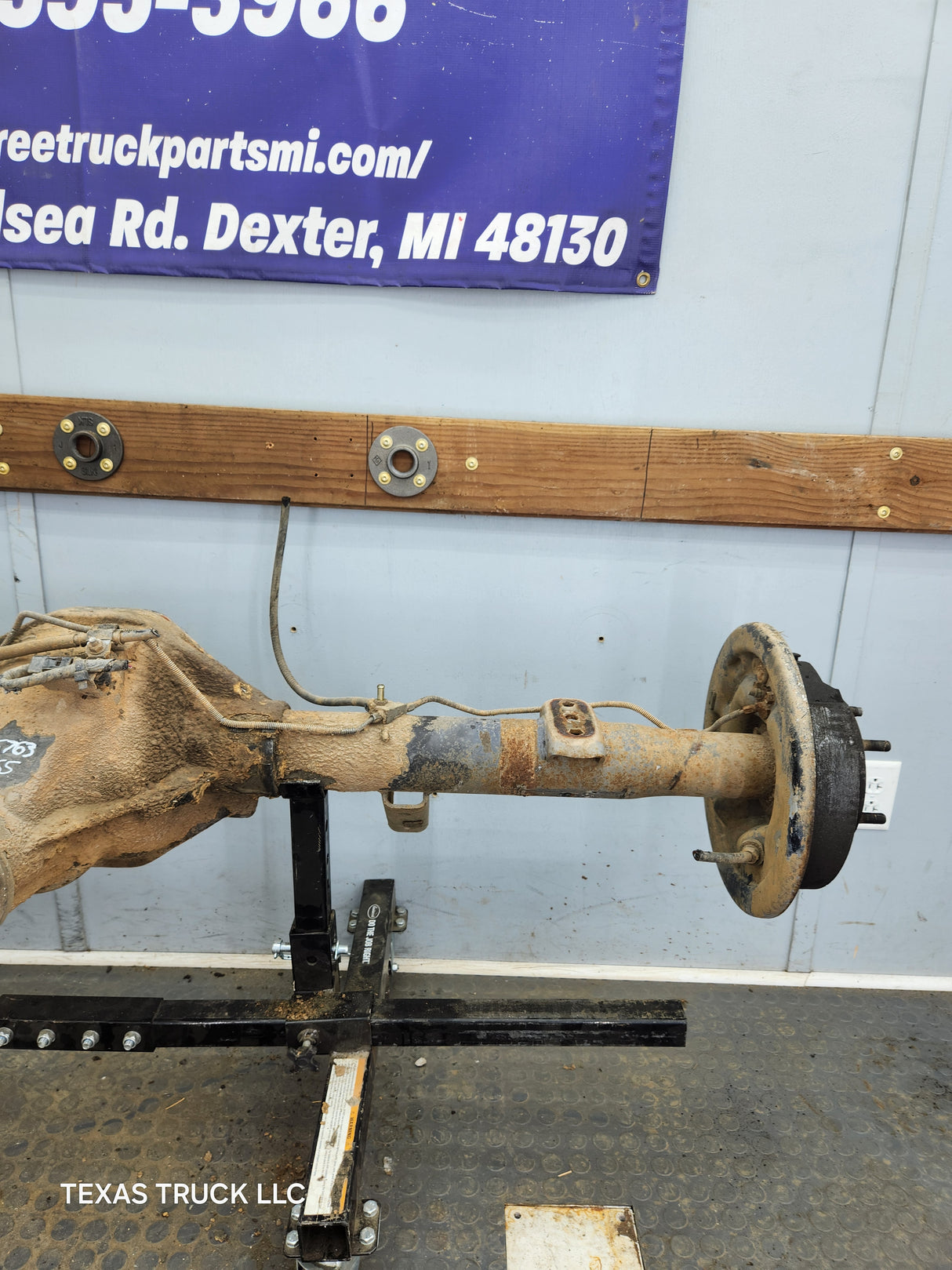 2000-2002 Dodge Ram 1500 3.55 Rear Axle 2nd Gen