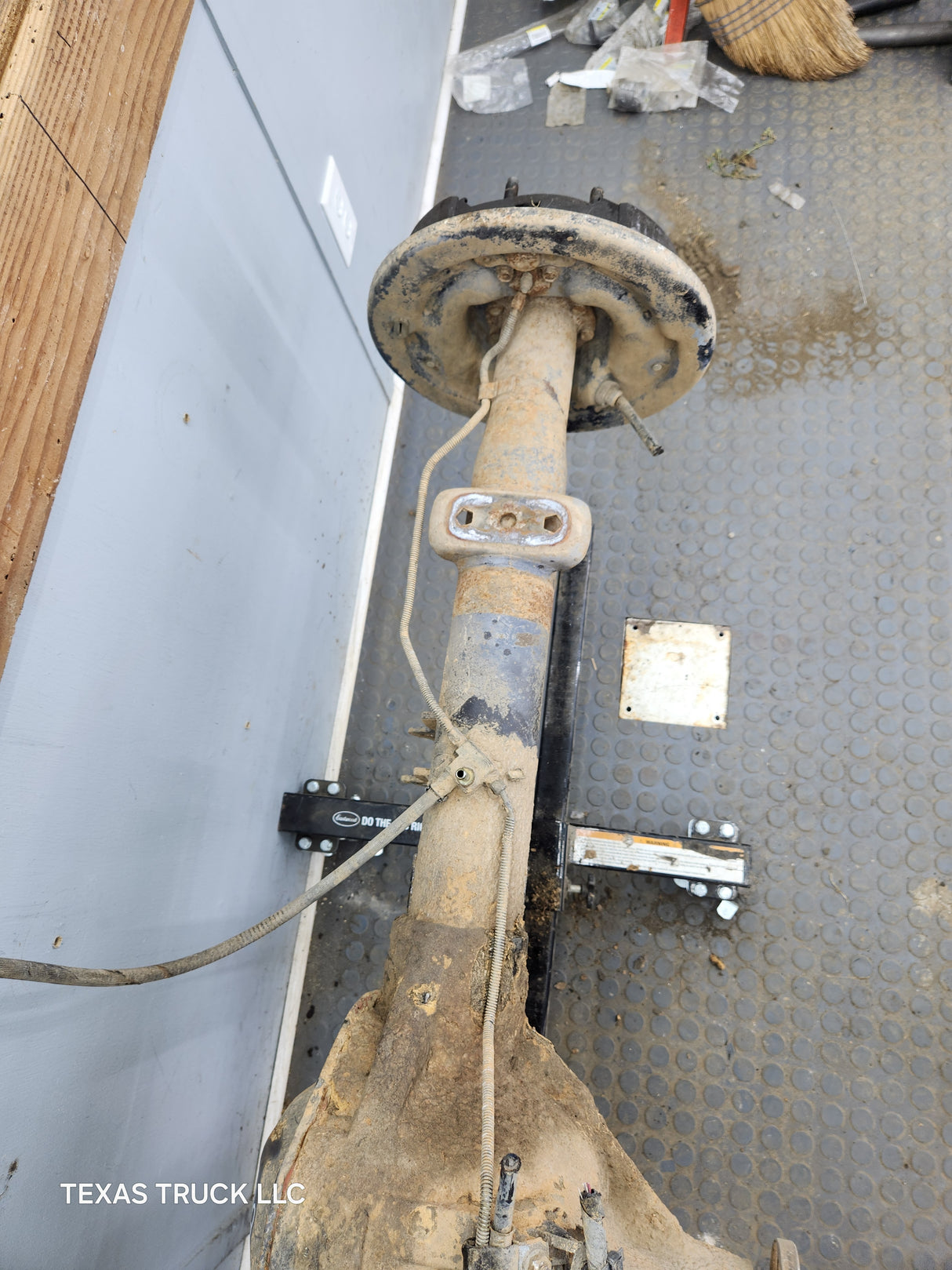 2000-2002 Dodge Ram 1500 3.55 Rear Axle 2nd Gen