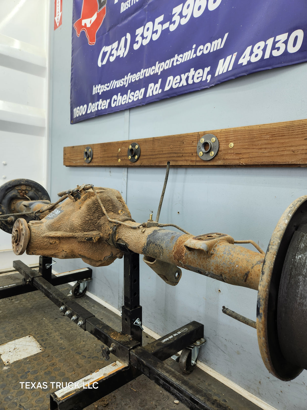 2000-2002 Dodge Ram 1500 3.55 Rear Axle 2nd Gen