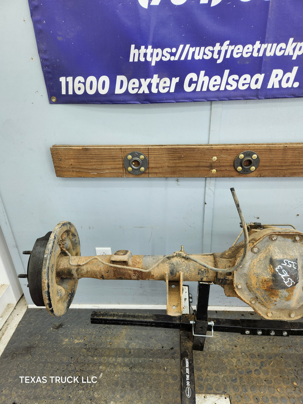 2000-2002 Dodge Ram 1500 3.55 Rear Axle 2nd Gen