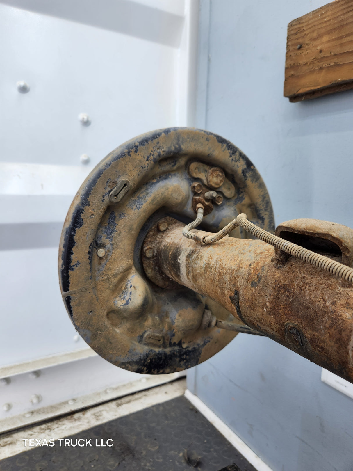 2000-2002 Dodge Ram 1500 3.55 Rear Axle 2nd Gen