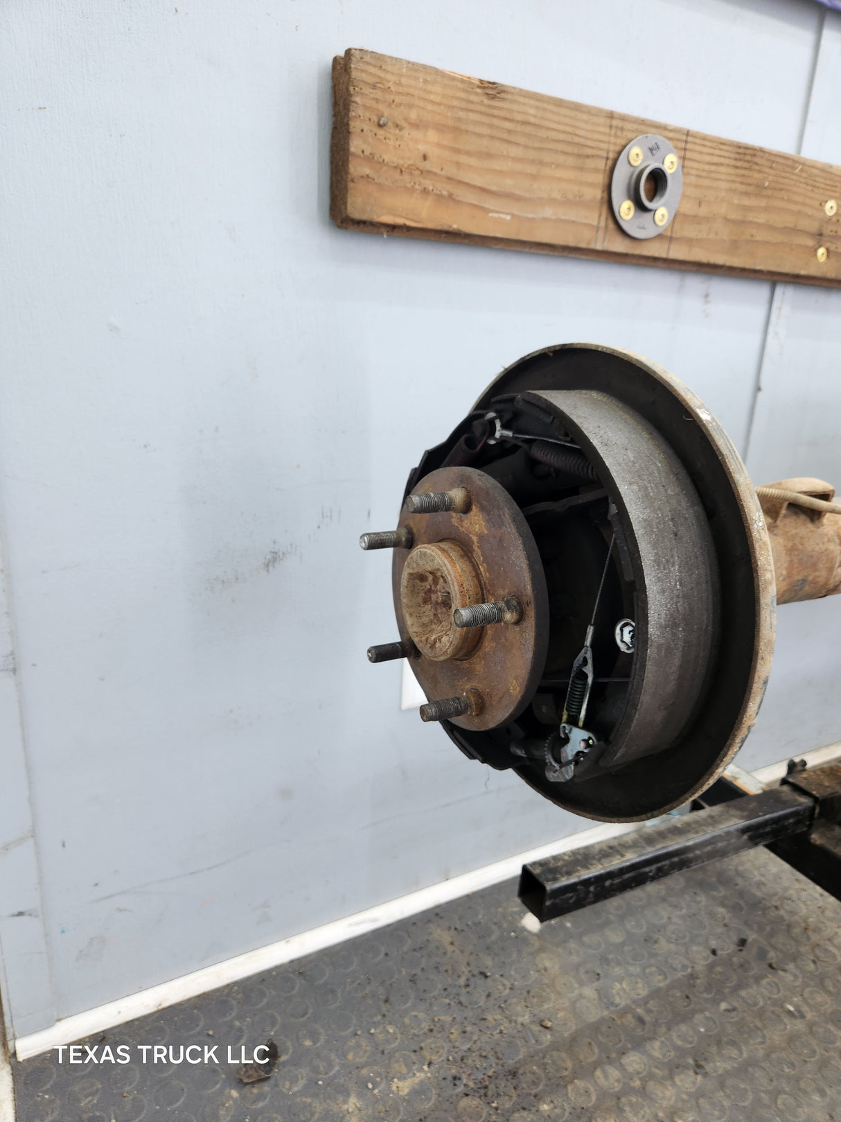 2000-2002 Dodge Ram 1500 3.55 Rear Axle 2nd Gen