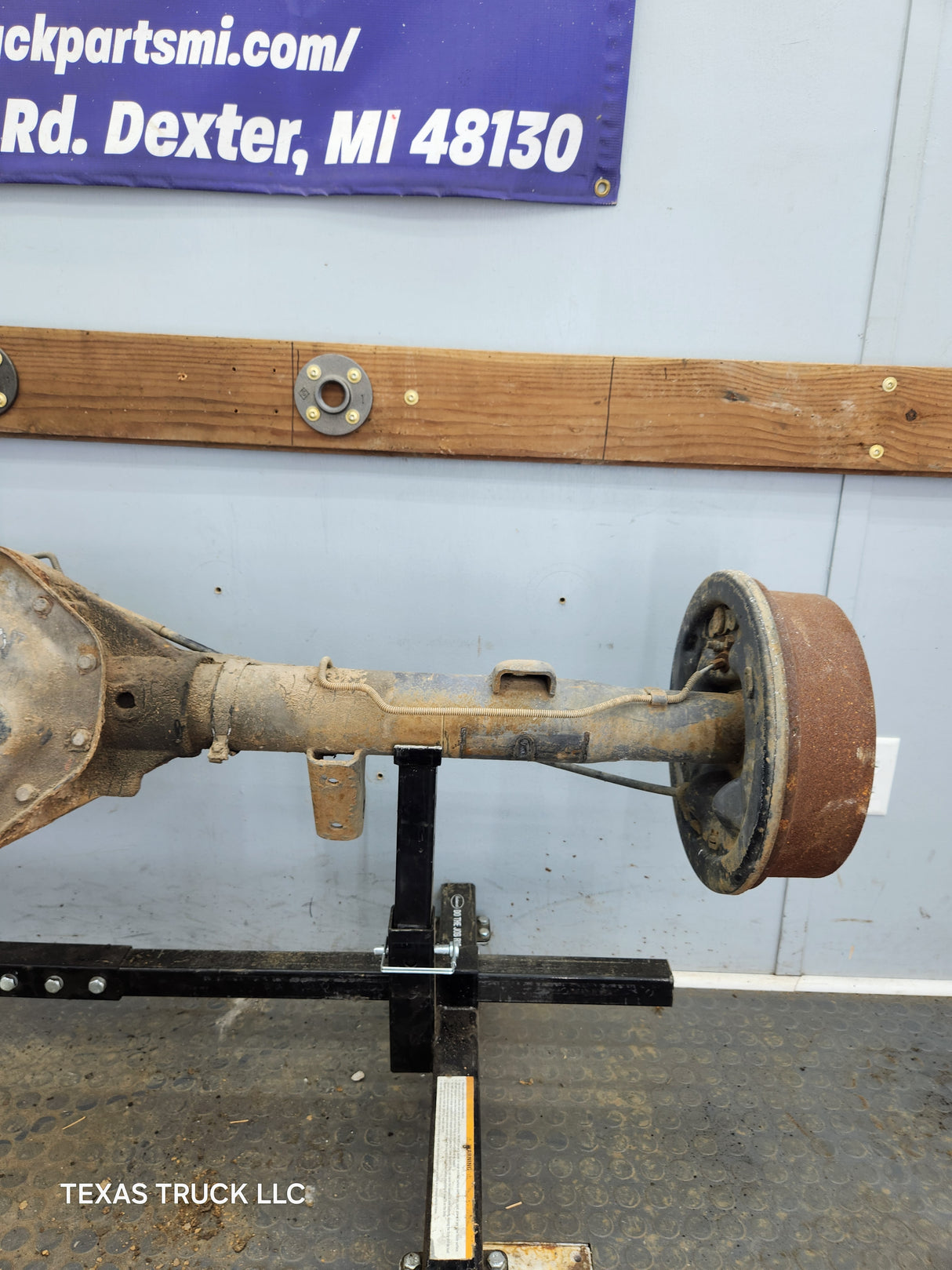 2000-2002 Dodge Ram 1500 3.55 Rear Axle 2nd Gen