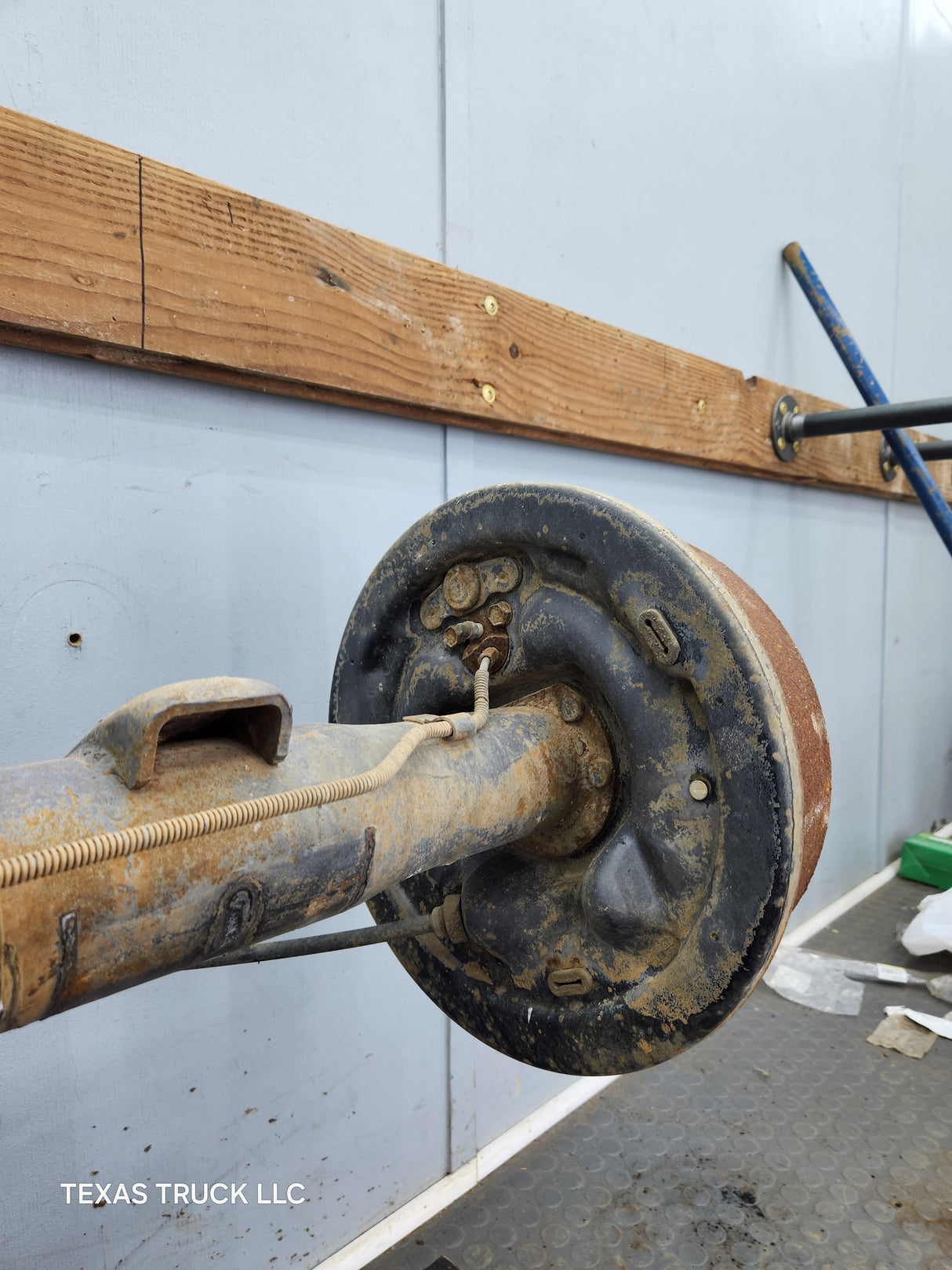 2000-2002 Dodge Ram 1500 3.55 Rear Axle 2nd Gen