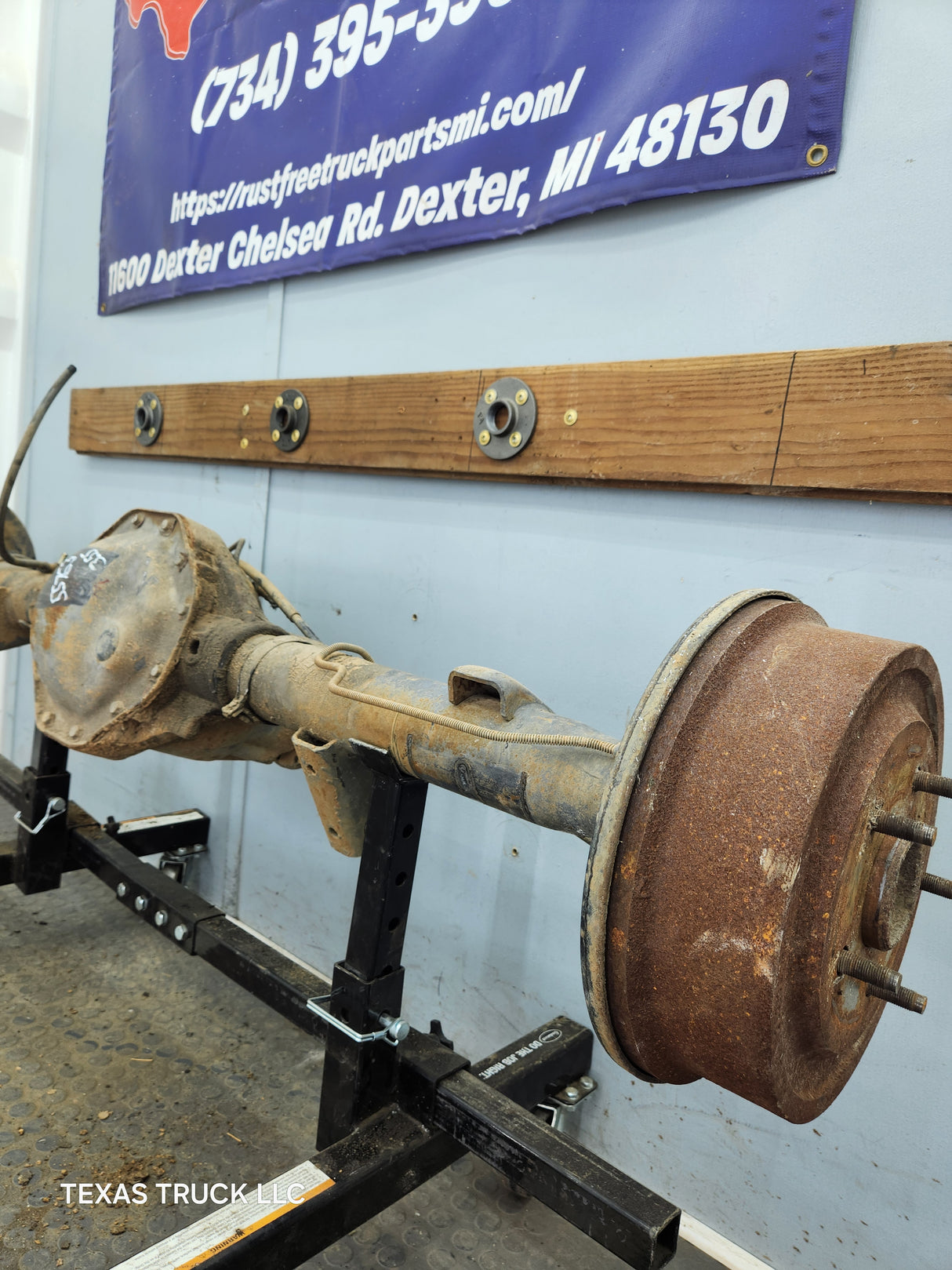 2000-2002 Dodge Ram 1500 3.55 Rear Axle 2nd Gen