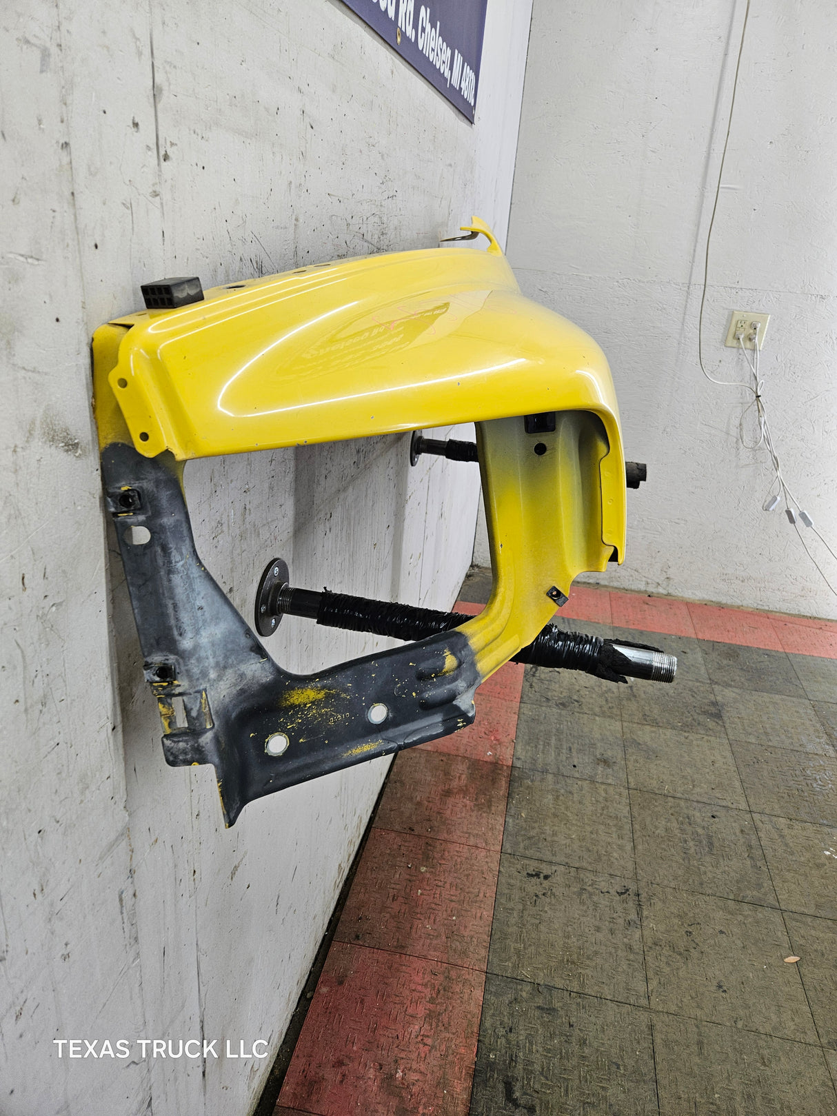 2003-2005 Dodge Ram 3rd Gen 1500 2500 3500 LH Driver Side Fender - Yellow