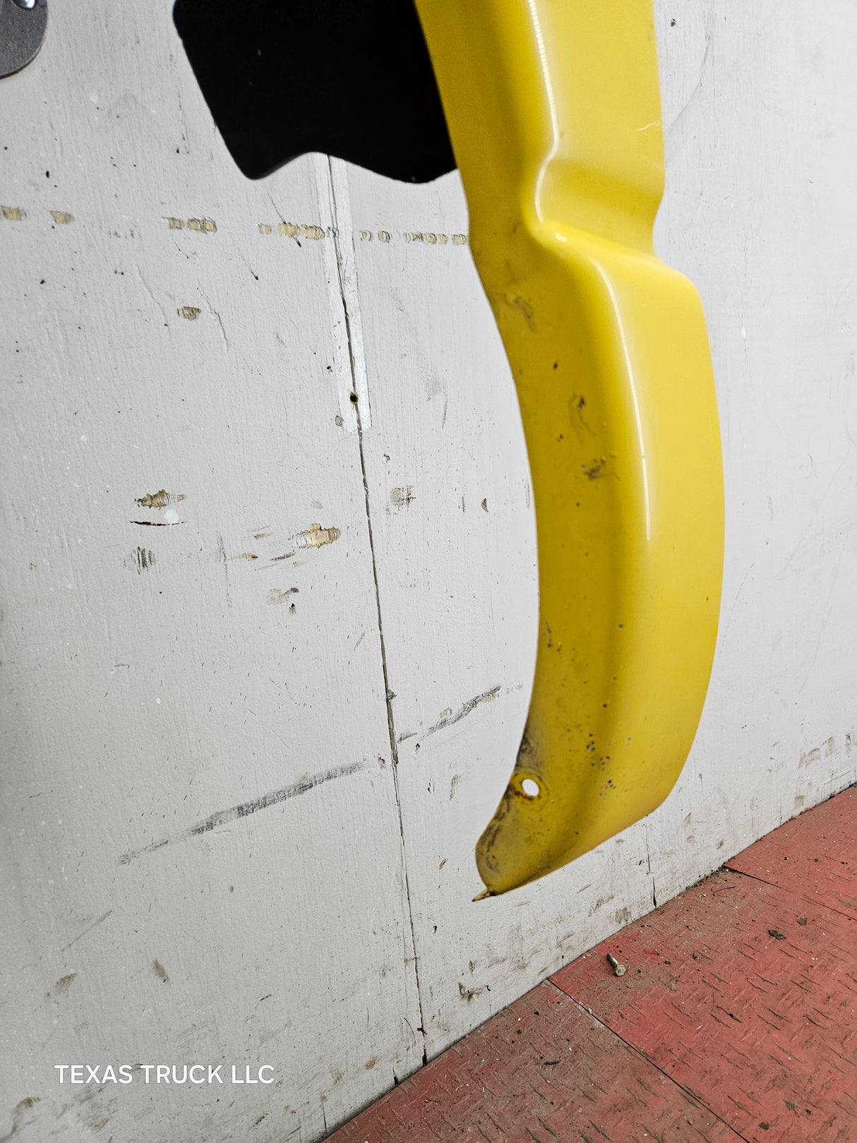 2003-2005 Dodge Ram 3rd Gen 1500 2500 3500 LH Driver Side Fender - Yellow