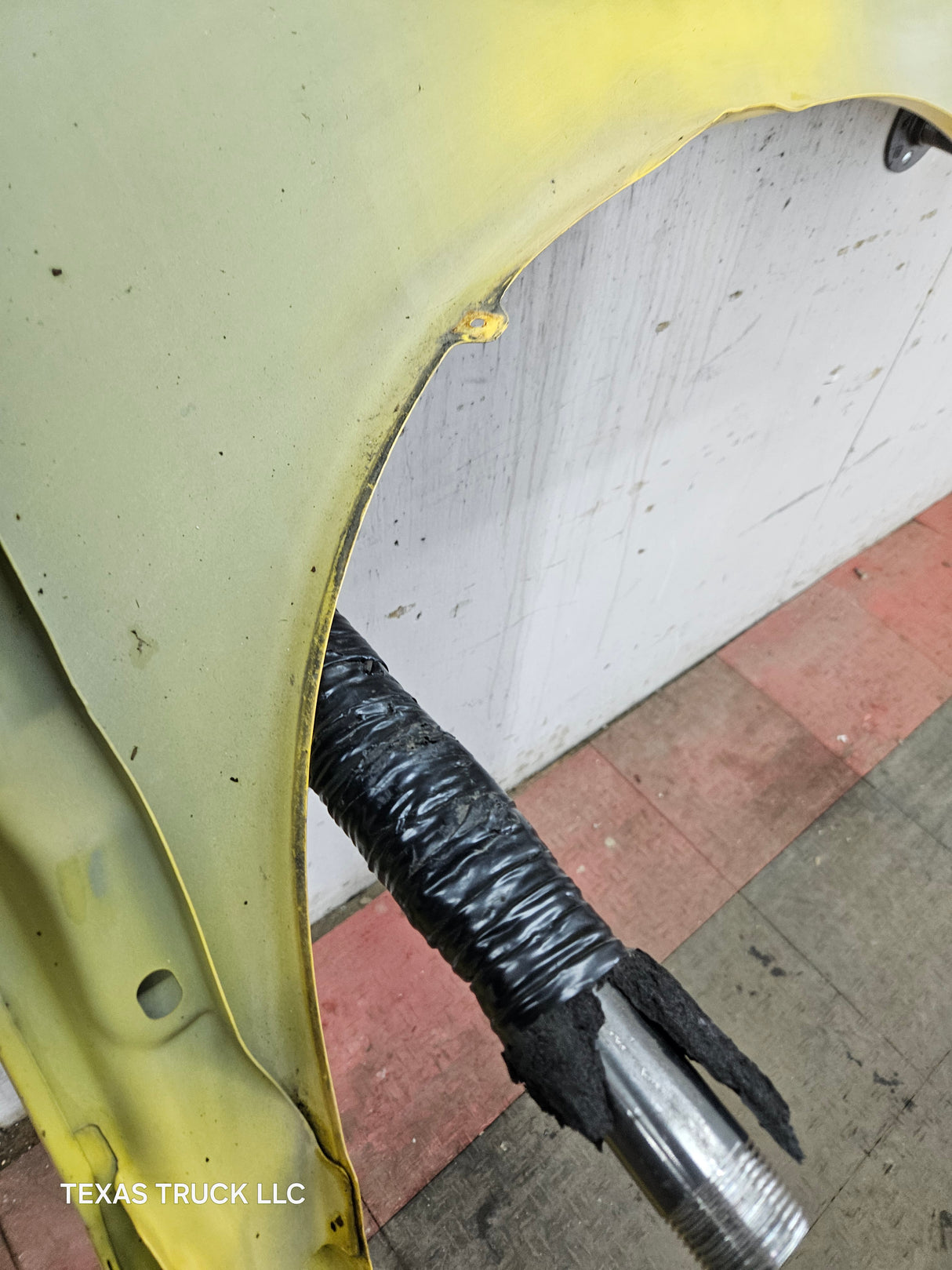 2003-2005 Dodge Ram 3rd Gen 1500 2500 3500 LH Driver Side Fender - Yellow