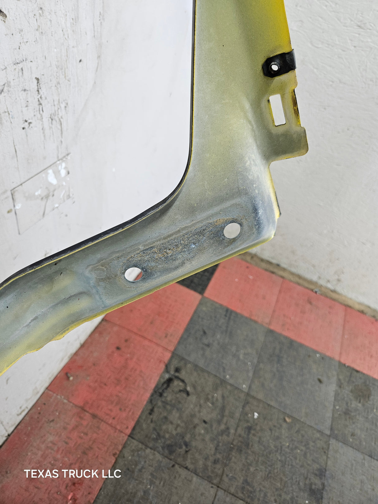 2003-2005 Dodge Ram 3rd Gen 1500 2500 3500 LH Driver Side Fender - Yellow