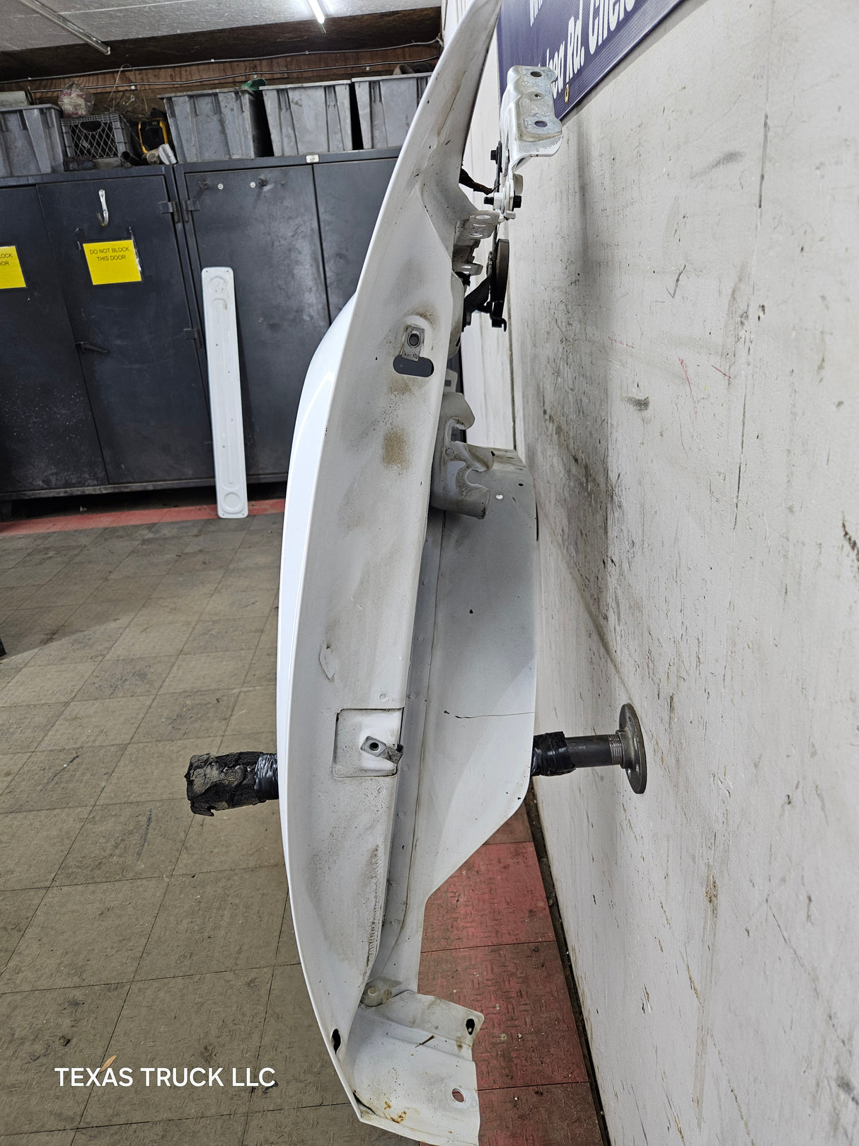 2007-2013 Chevrolet Silverado Driver Side Front LH Fender 1500 2500 3500 HD - White