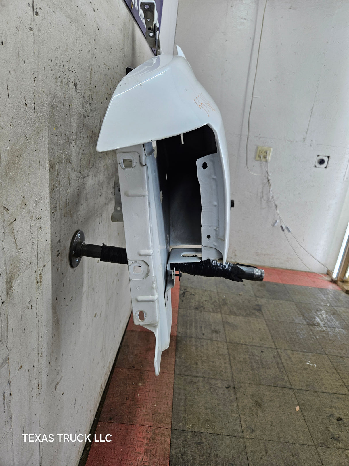 2007-2013 Chevrolet Silverado Driver Side Front LH Fender 1500 2500 3500 HD - White