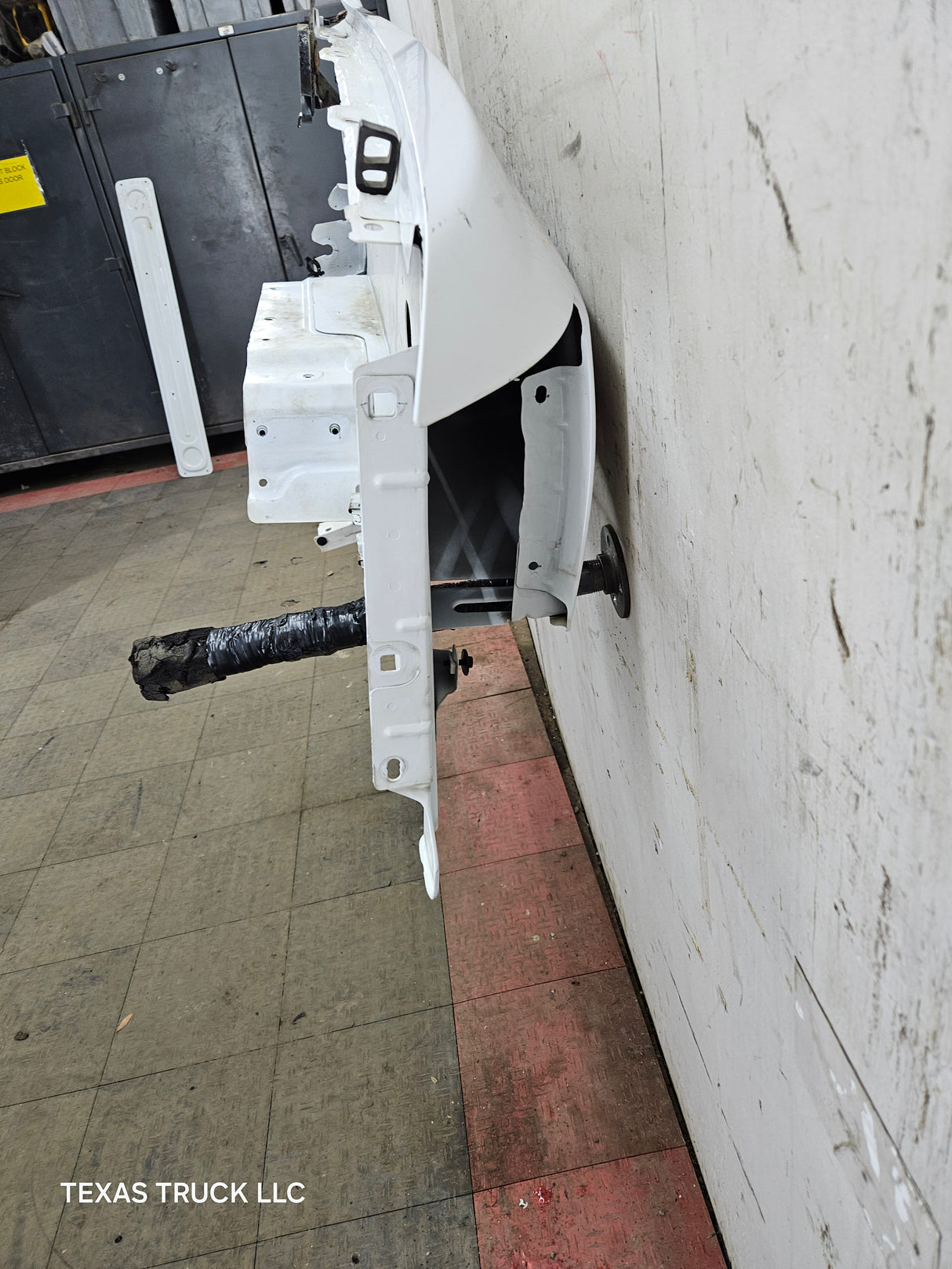 2007-2013 Chevrolet Silverado Driver Side Front LH Fender 1500 2500 3500 HD - White