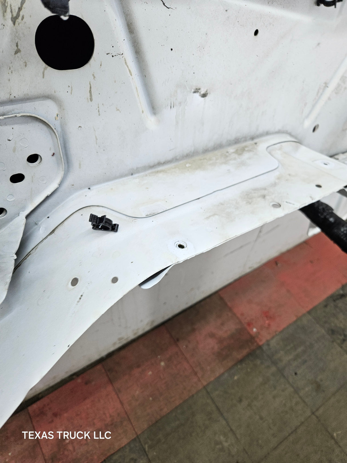 2007-2013 Chevrolet Silverado Driver Side Front LH Fender 1500 2500 3500 HD - White