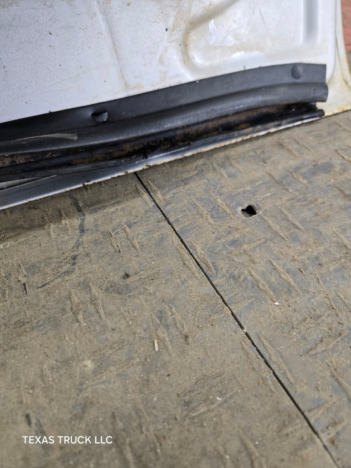 2003-2008 Dodge Ram 3rd Gen Driver Side Front Quad Cab Crew Cab Door 1500 2500 3500 4500 5500 - Silver