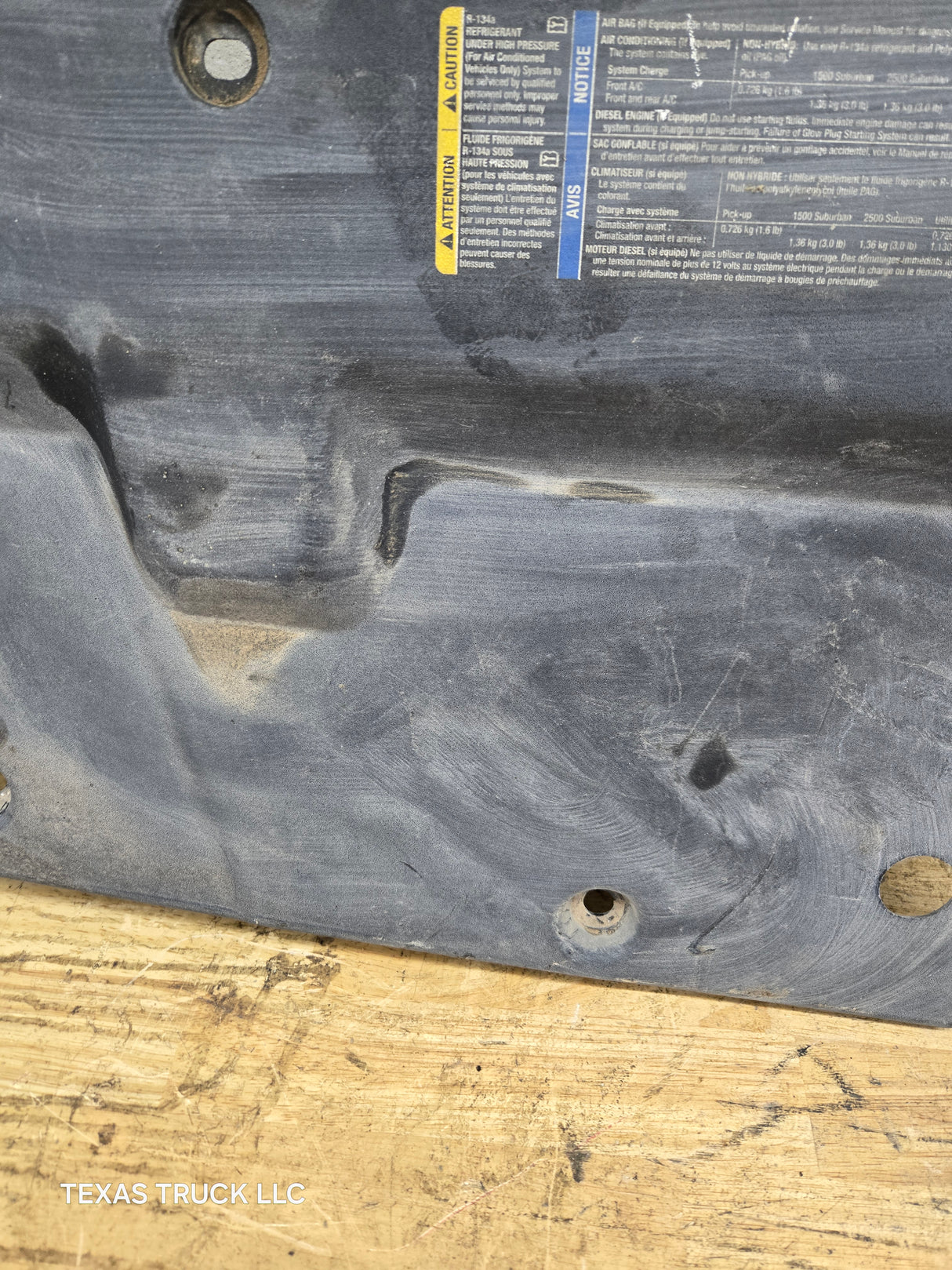 2007-2013 Chevrolet Silverado GMC Sierra 1500 Front Upper Radiator Air Baffle Cover OEM 15911270