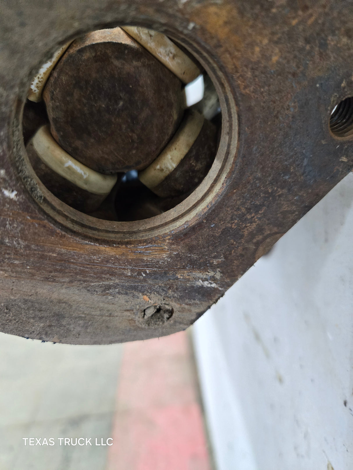 2011-2016 Ford F250 F350 F450 F550 Super Duty Front Drive Shaft BC34-4A376-EA