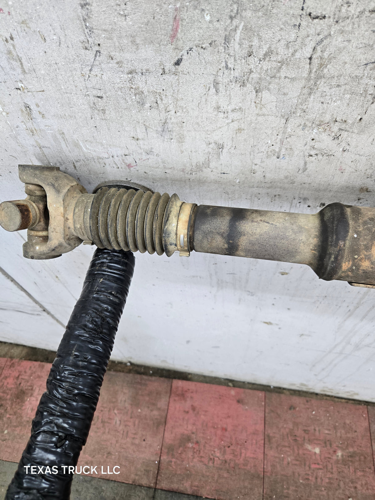 2011-2016 Ford F250 F350 F450 F550 Super Duty Front Drive Shaft BC34-4A376-EA