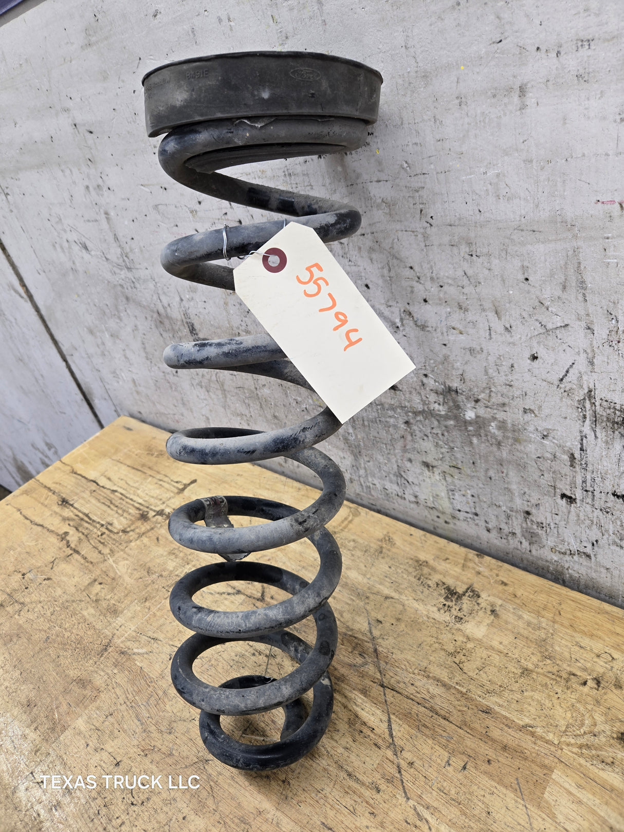 2005-2020 Ford F250 F350 Super Duty Front Coil Spring & Isolator 5C34-5310AED
