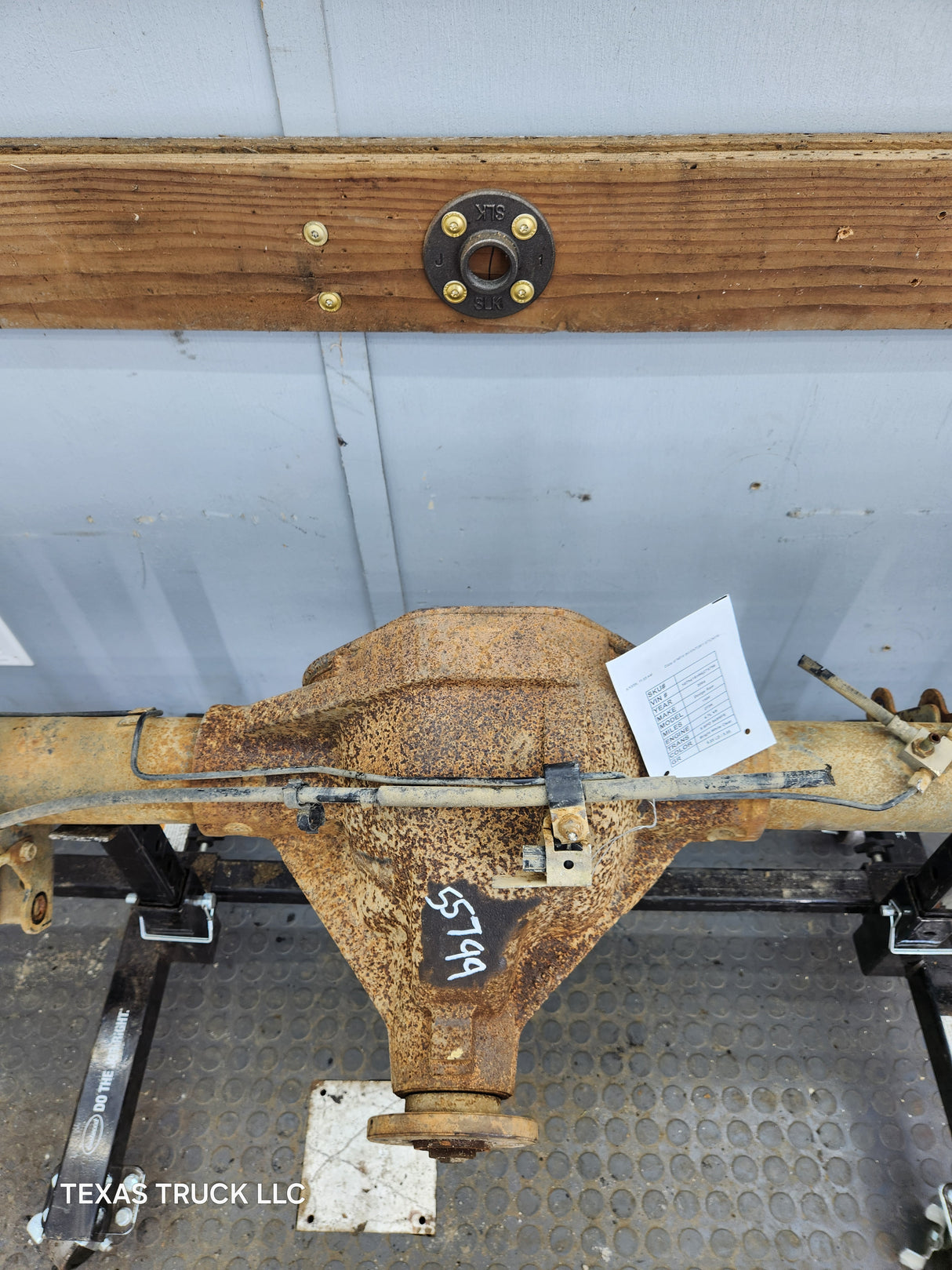 2002-2005 Dodge Ram 1500 Rear Axle 3.55 Gear Ratio 3rd Gen