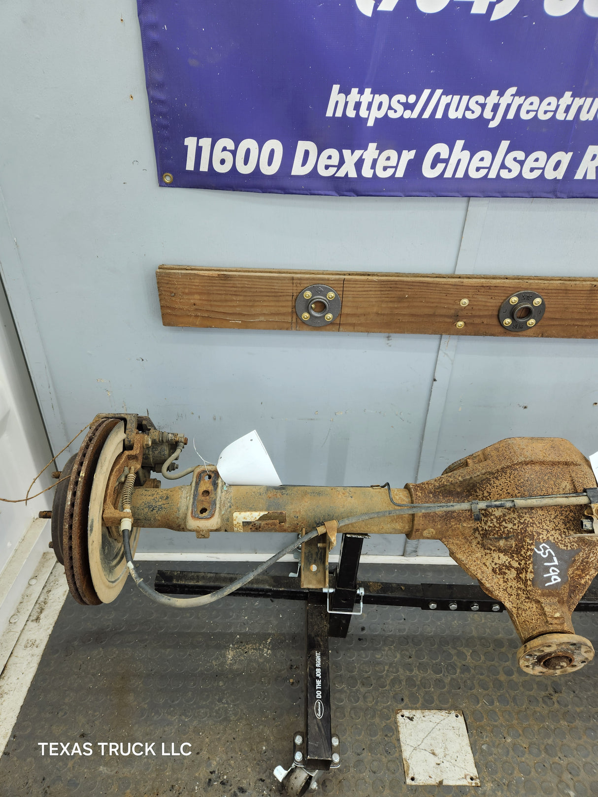 2002-2005 Dodge Ram 1500 Rear Axle 3.55 Gear Ratio 3rd Gen