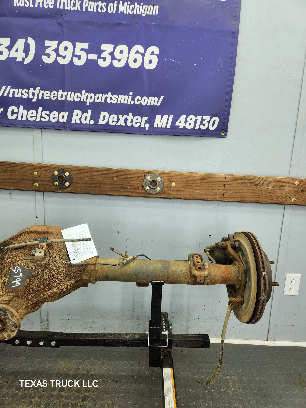 2002-2005 Dodge Ram 1500 Rear Axle 3.55 Gear Ratio 3rd Gen