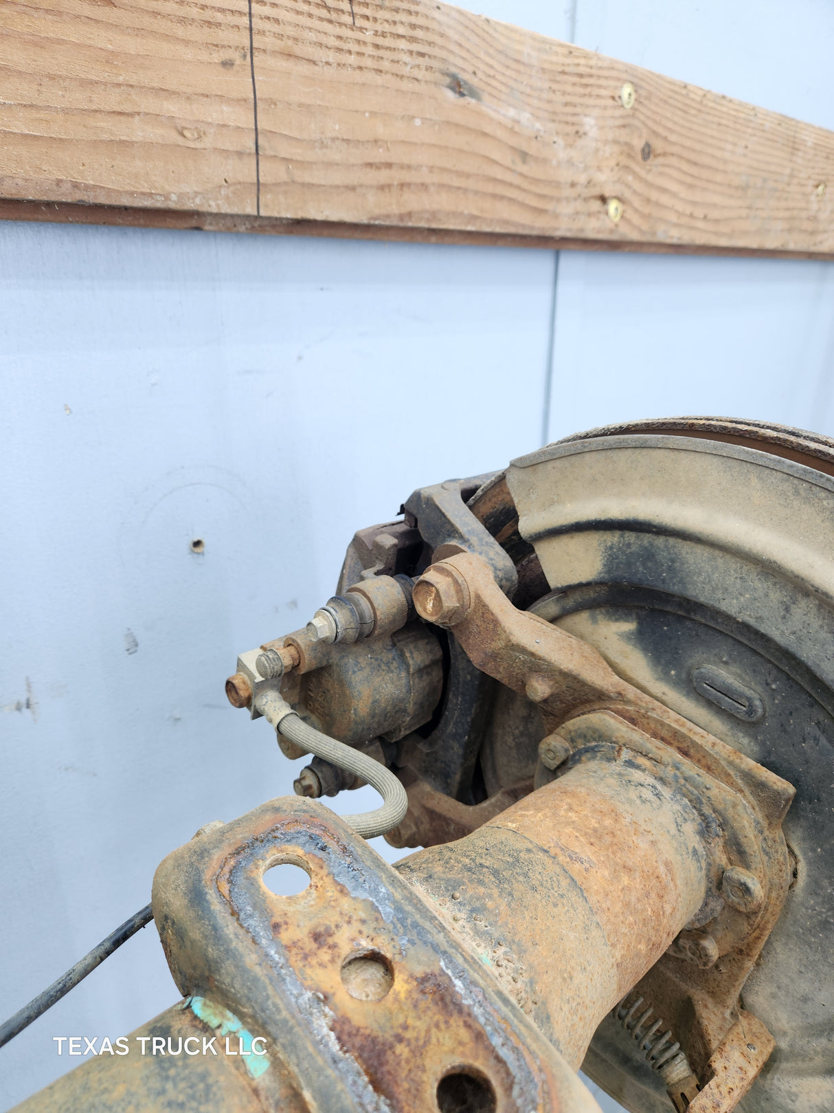 2002-2005 Dodge Ram 1500 Rear Axle 3.55 Gear Ratio 3rd Gen