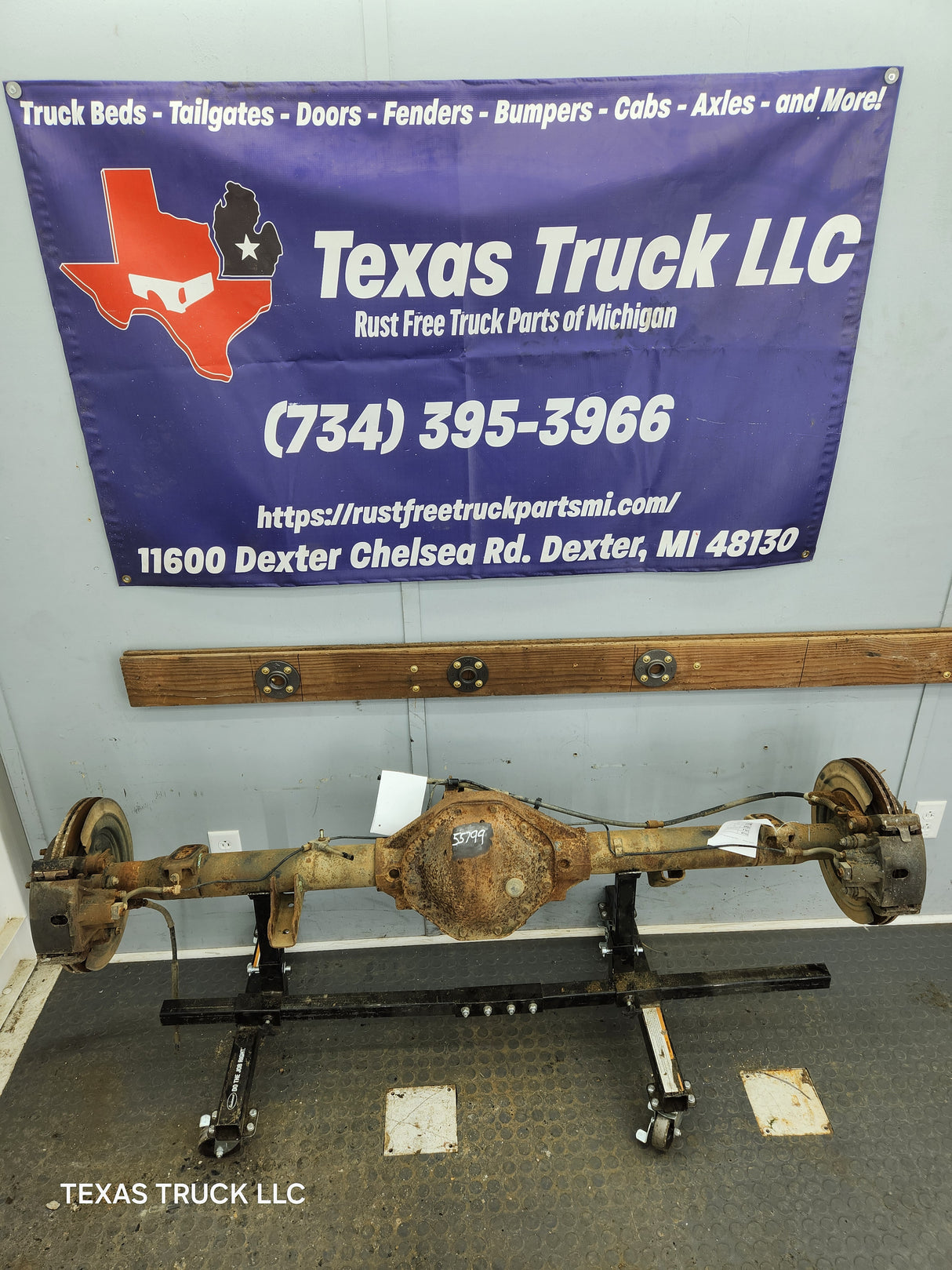 2002-2005 Dodge Ram 1500 Rear Axle 3.55 Gear Ratio 3rd Gen