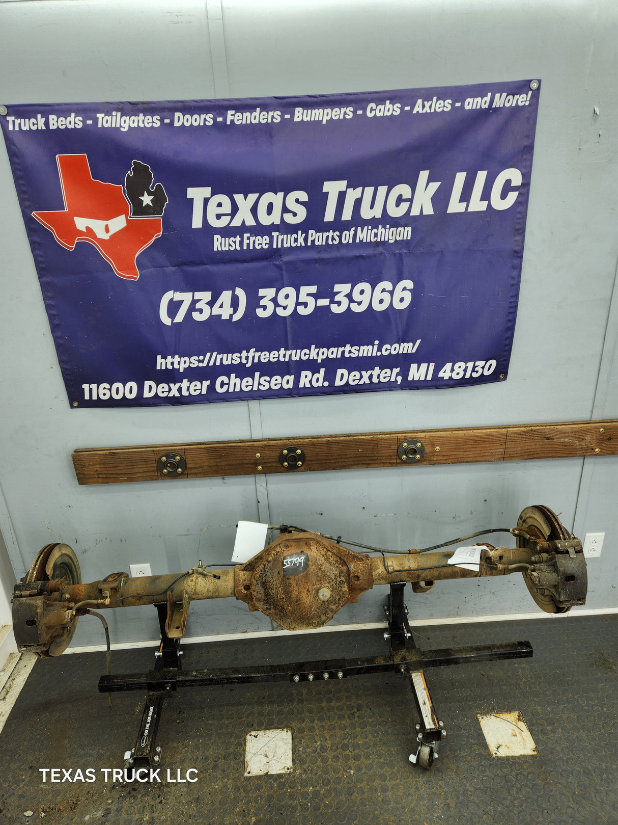 2002-2005 Dodge Ram 1500 Rear Axle 3.55 Gear Ratio 3rd Gen